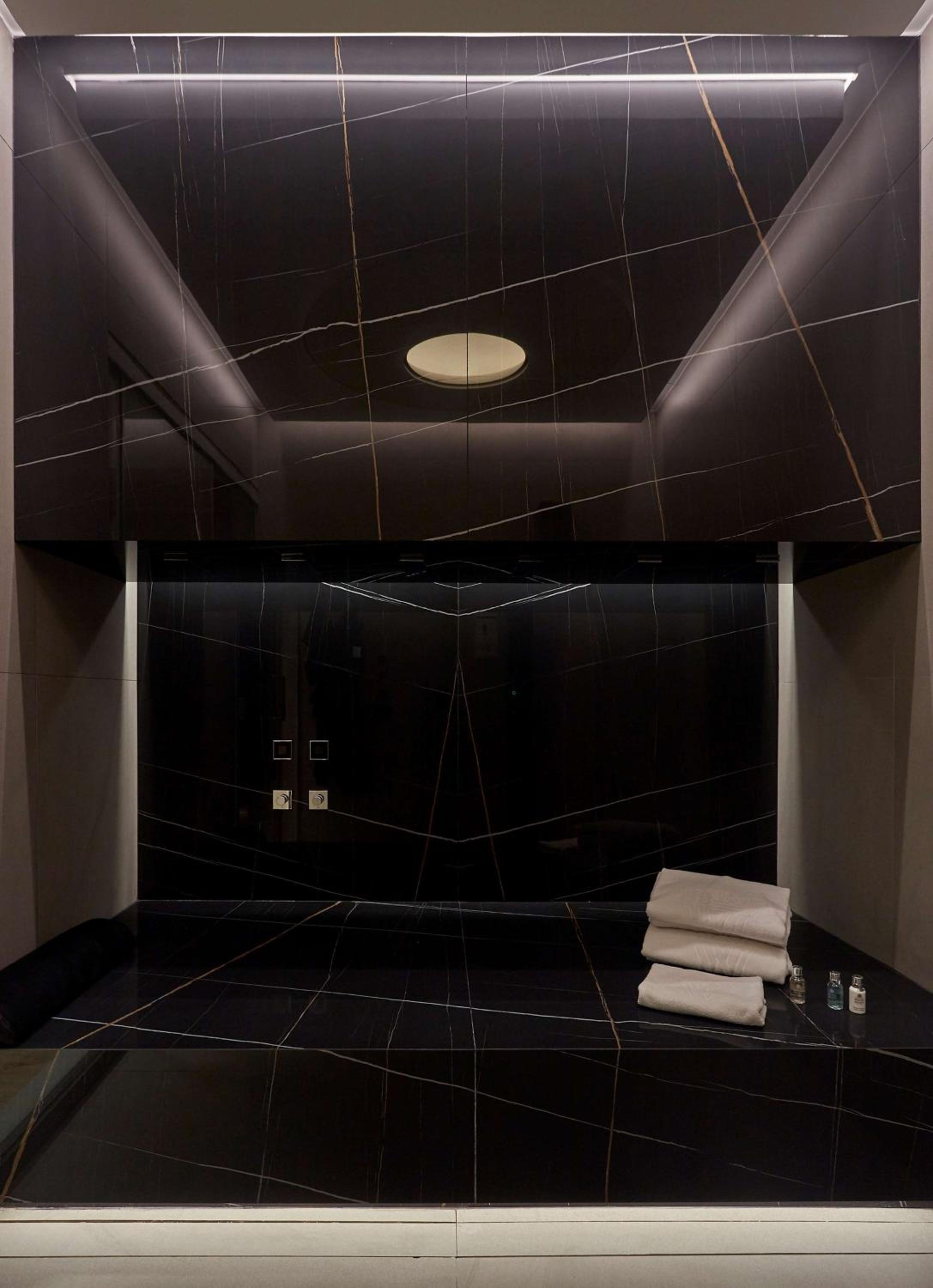 Suite Spa with Terrace The Wellington Club - Photo 16