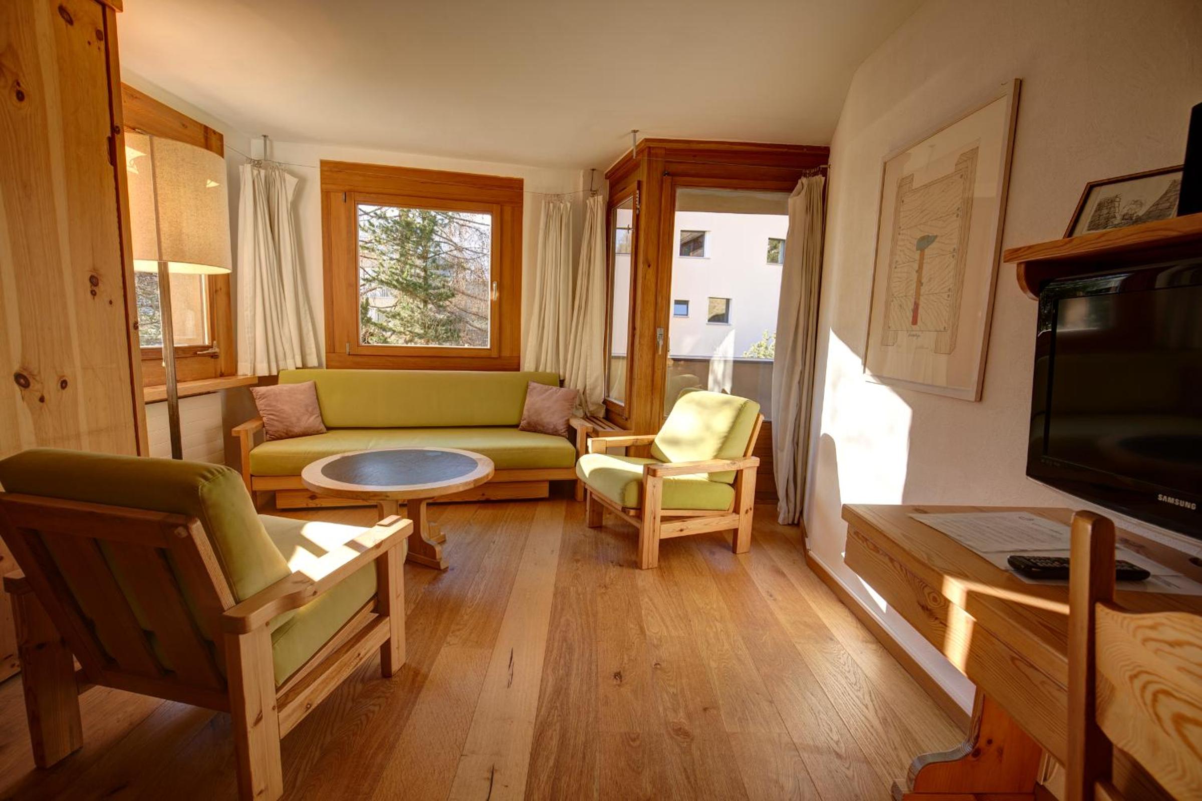 Apartment with Lake View photo 3