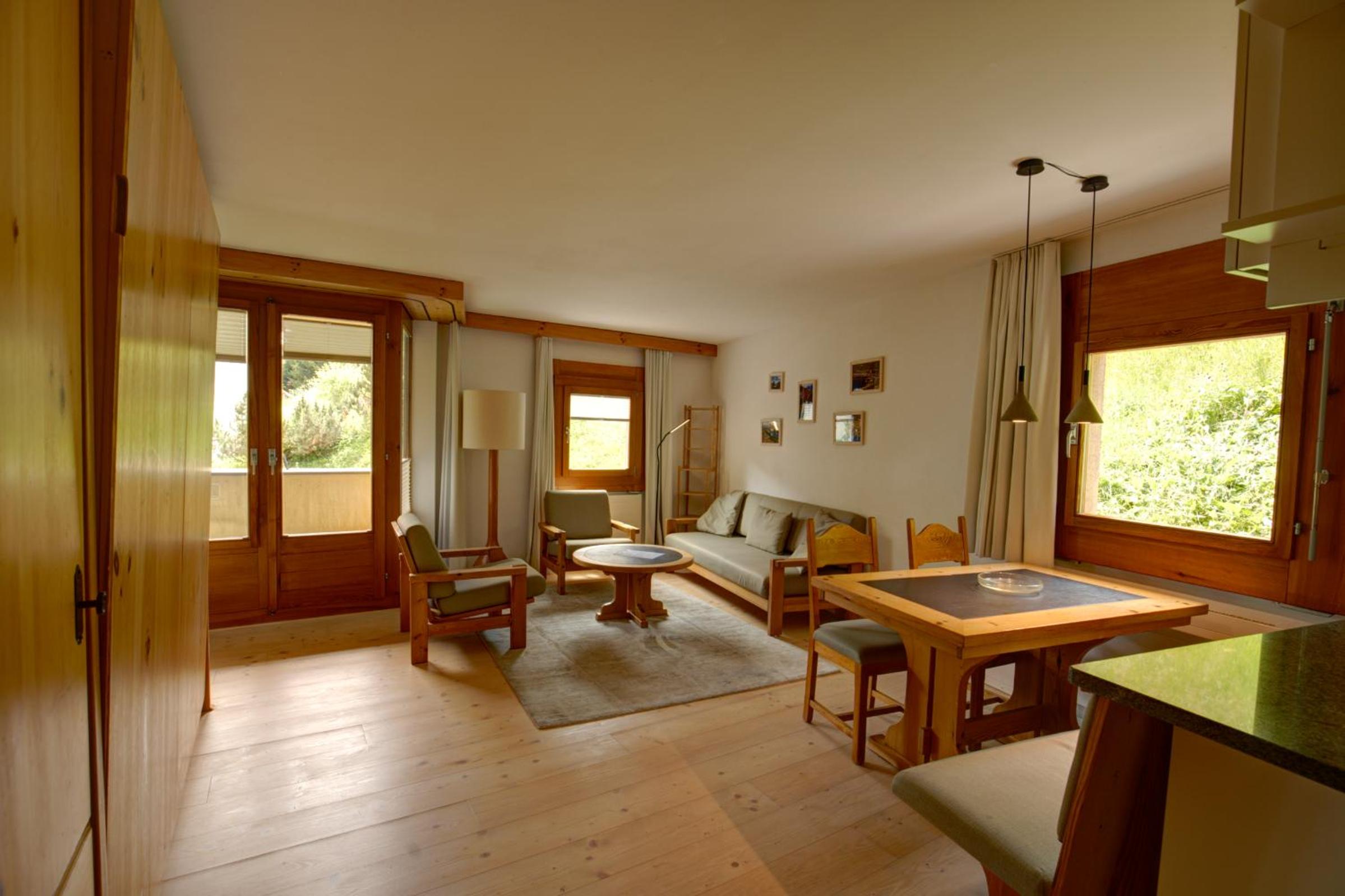 Apartment with Mountain View photo 1