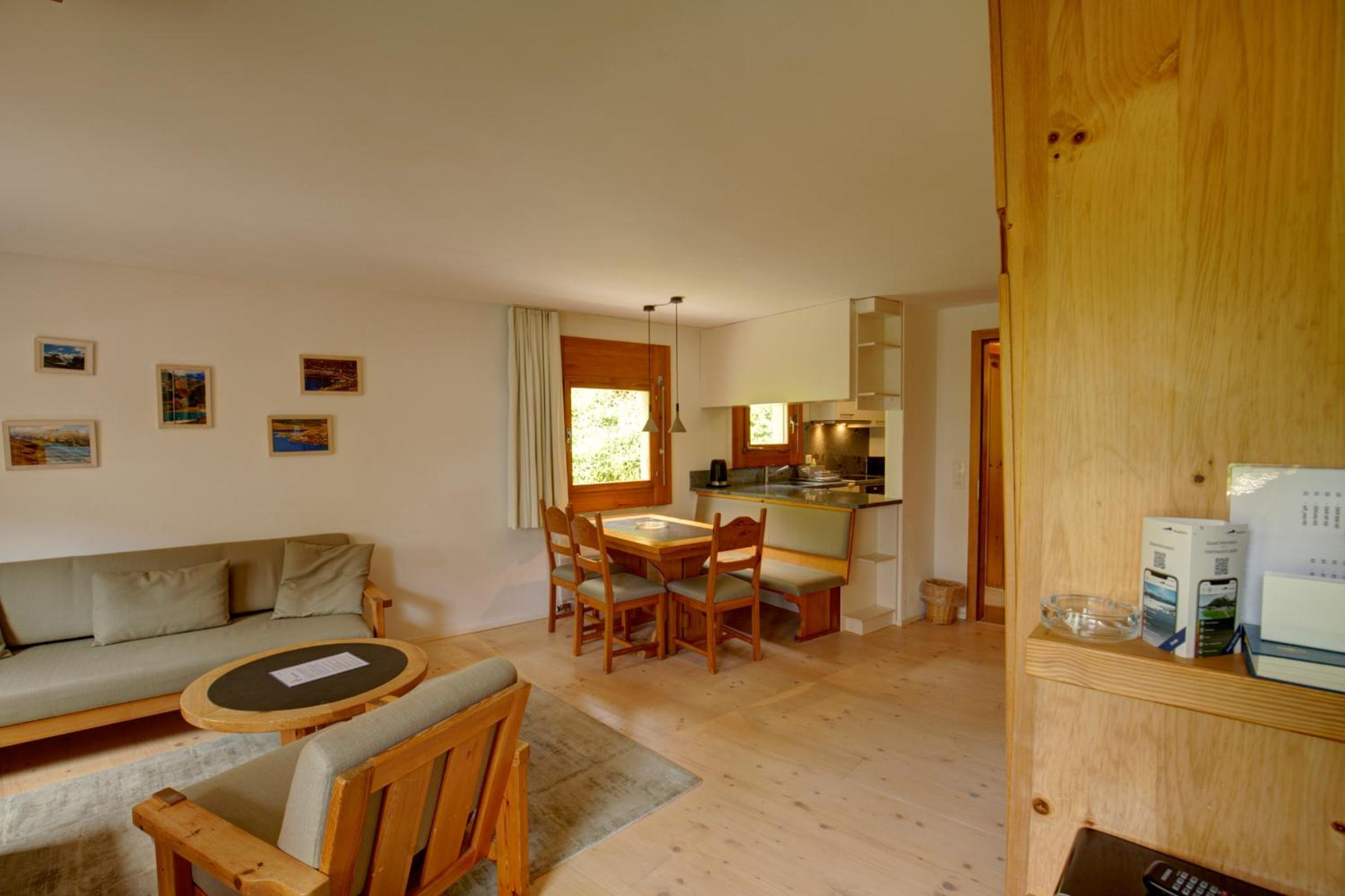 Apartment with Mountain View photo 2