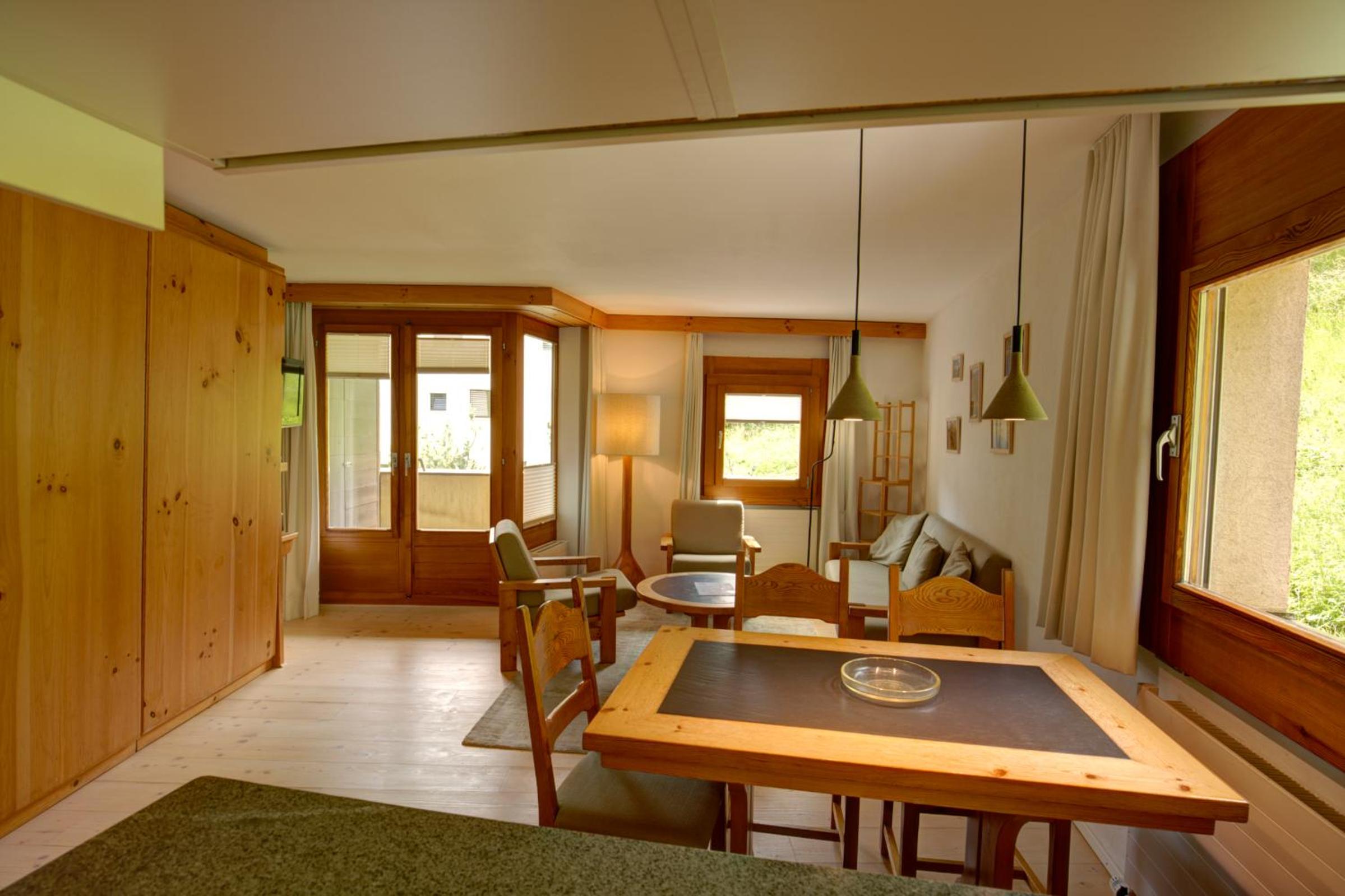 Apartment with Mountain View photo 3