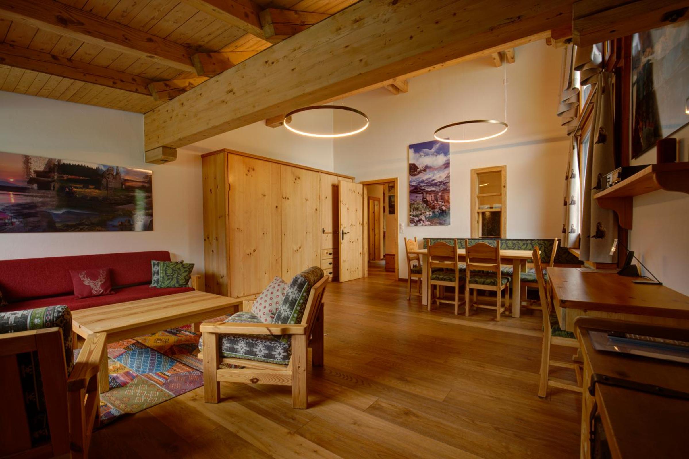 Apartment with Lake View photo 2