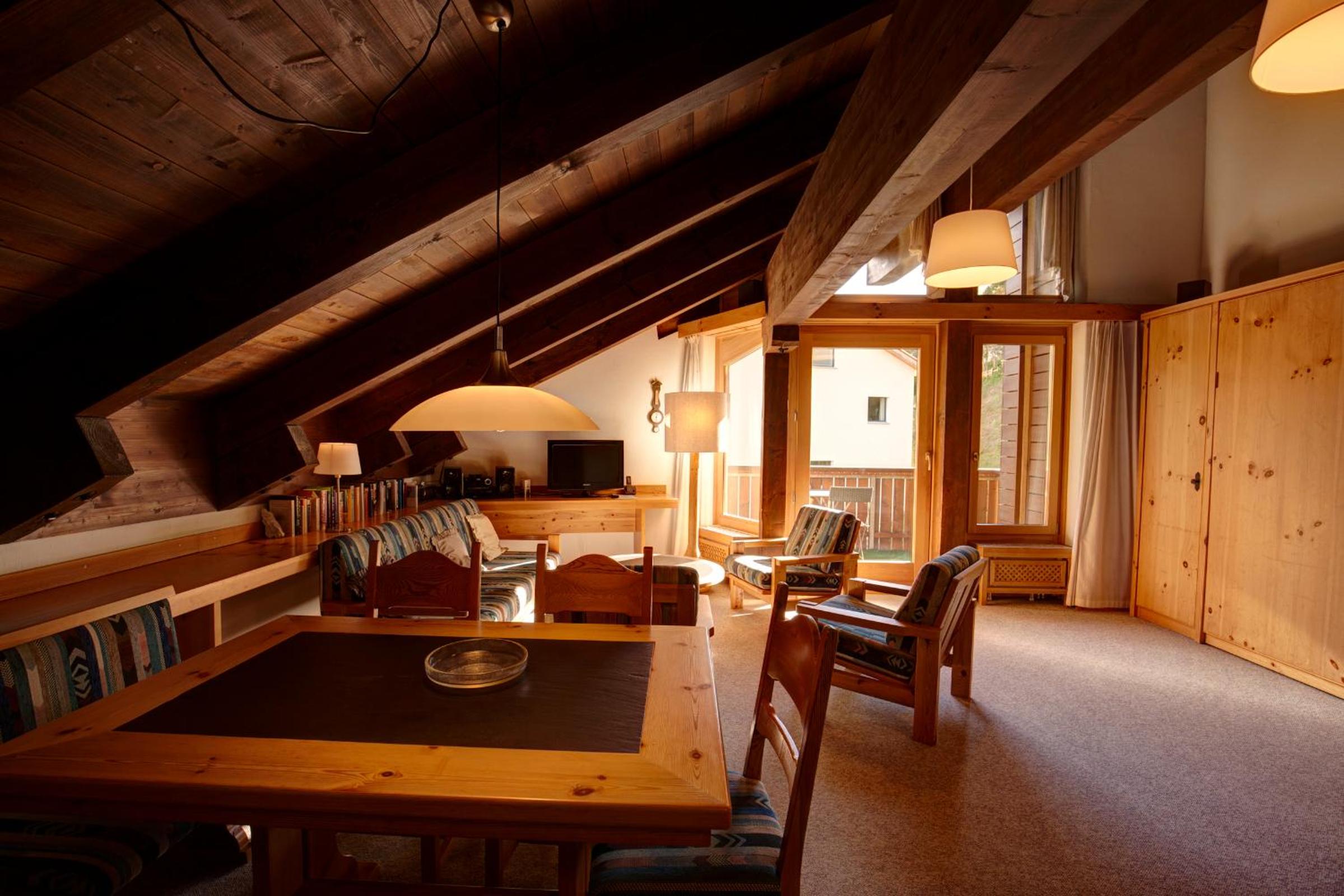 Apartment with Mountain View photo 3