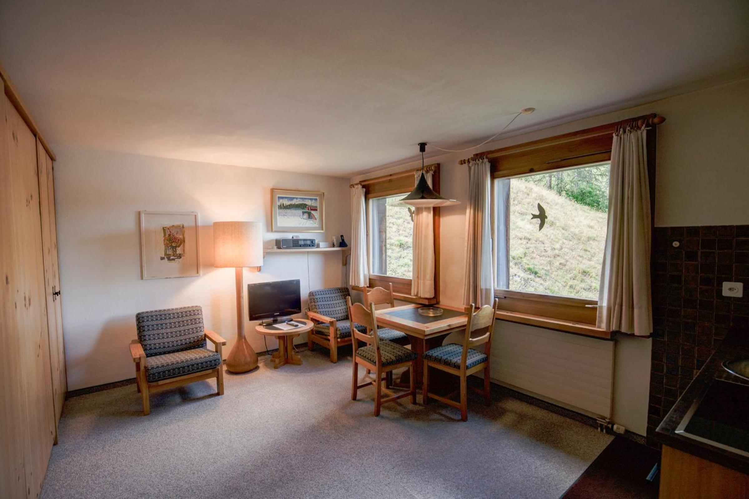 Apartment with Lake View photo 3