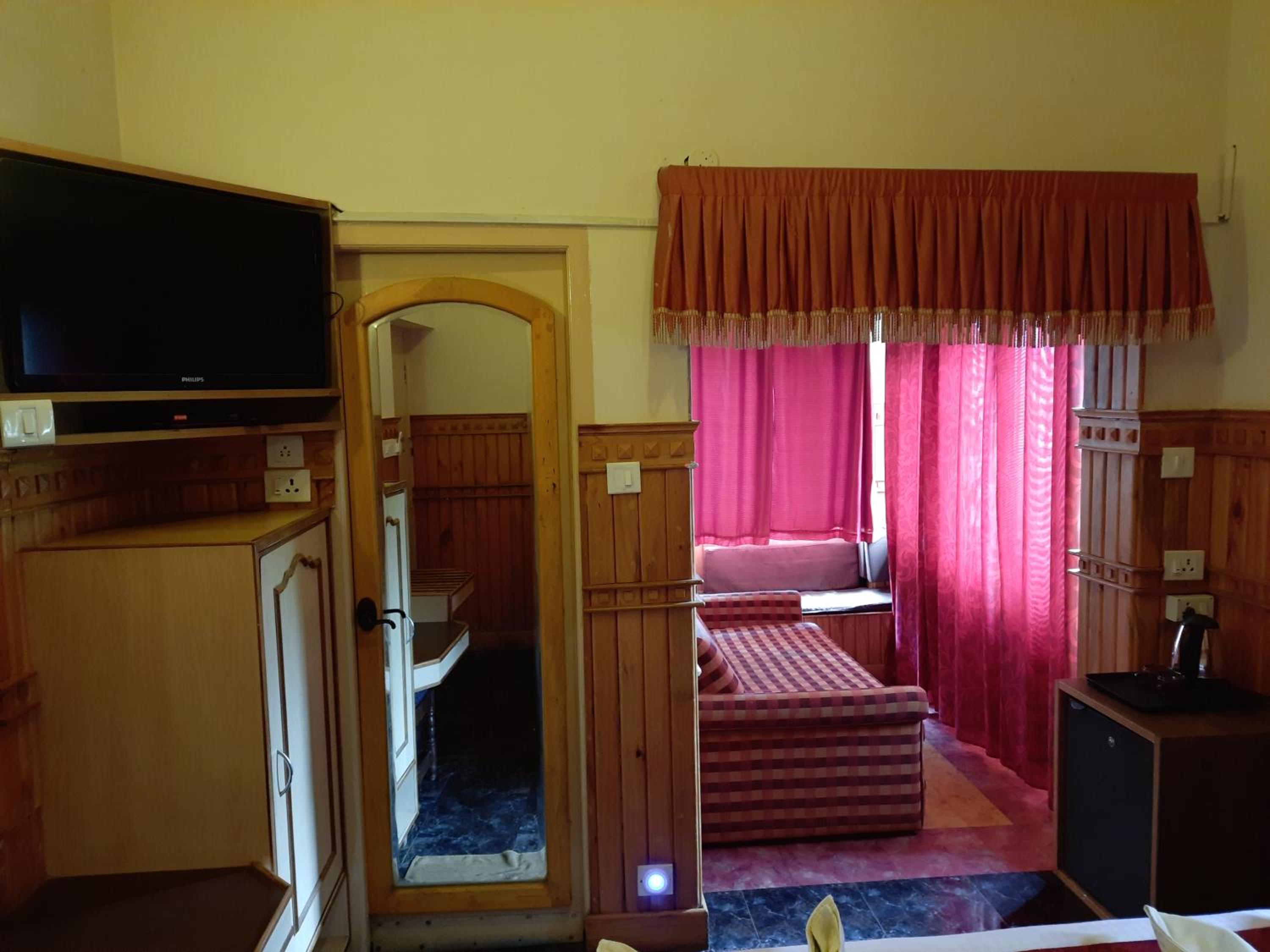 Double Room - Photo 3