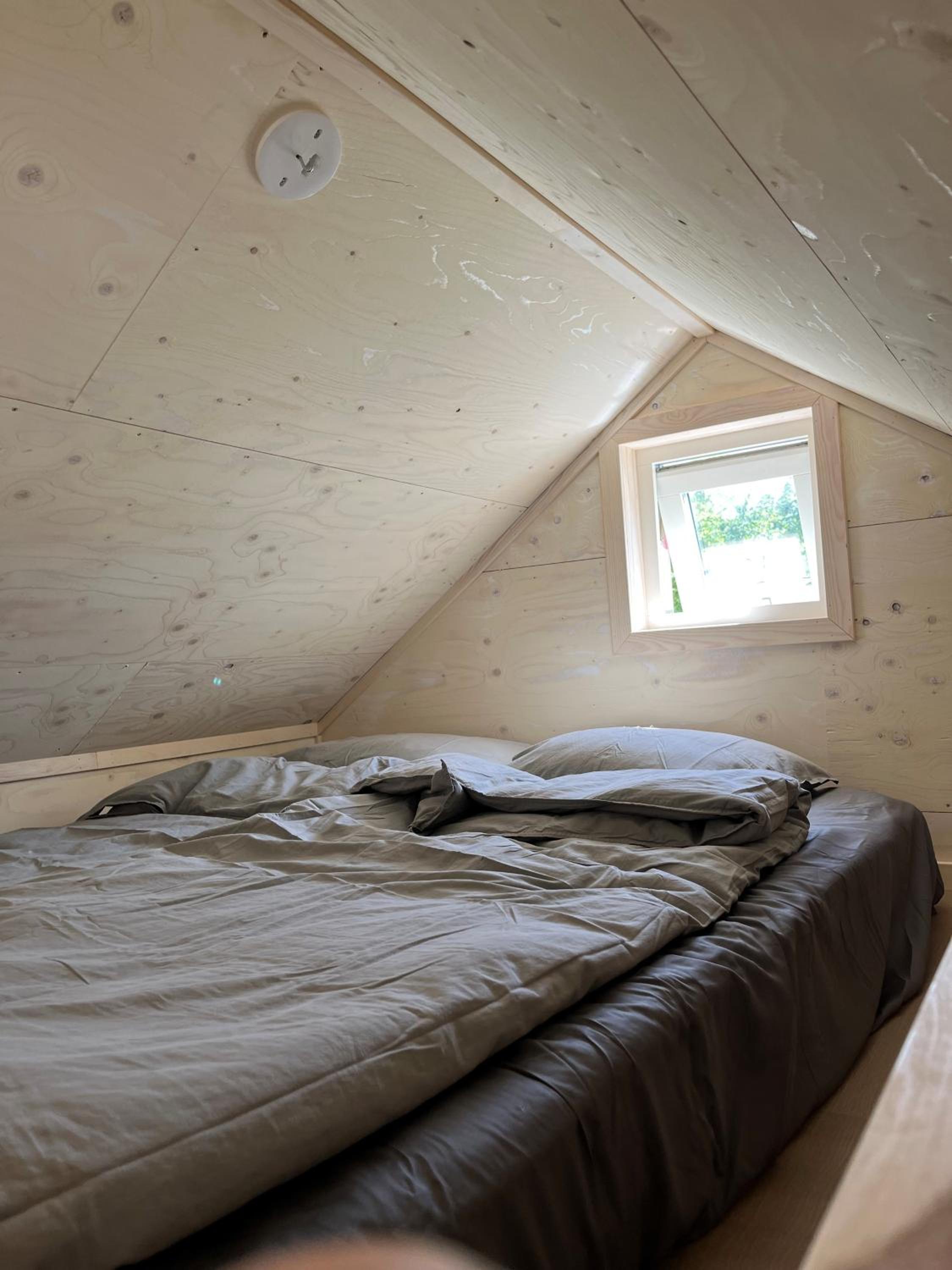 Mobile Home photo 1