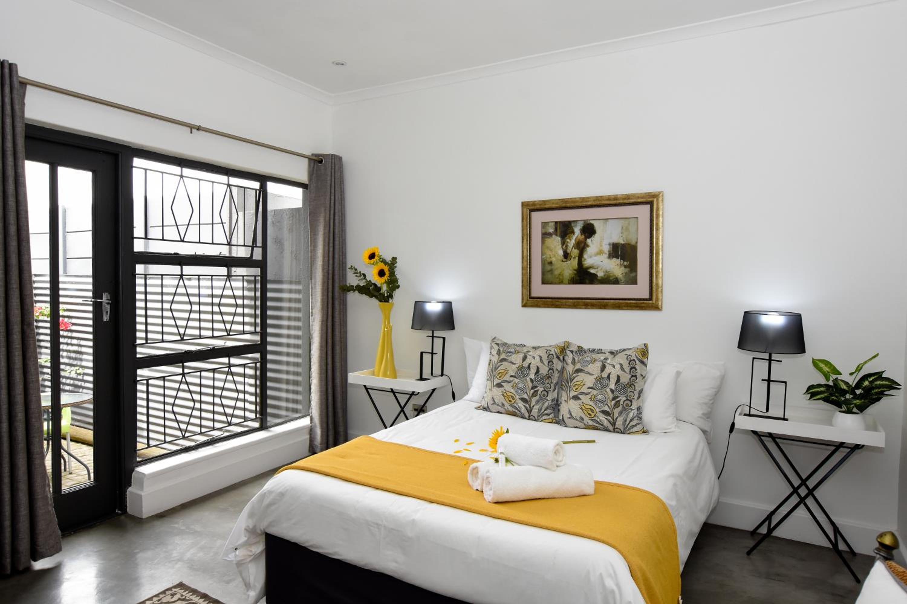 Deluxe Double Room - Photo 4