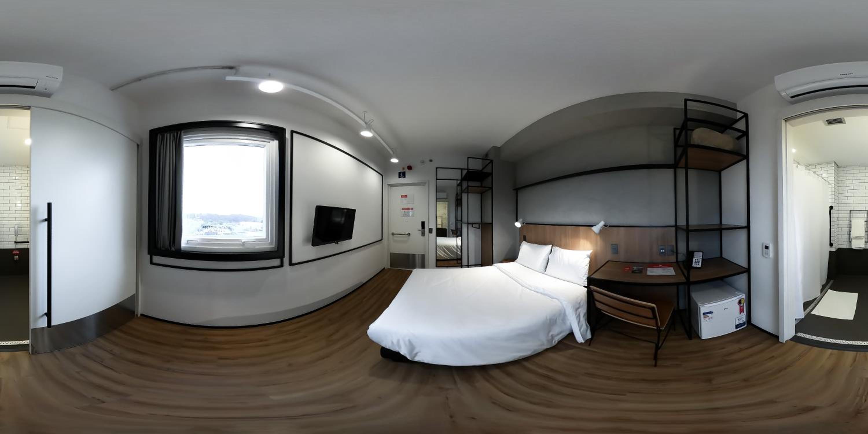 Adapted Double Room - Photo 2