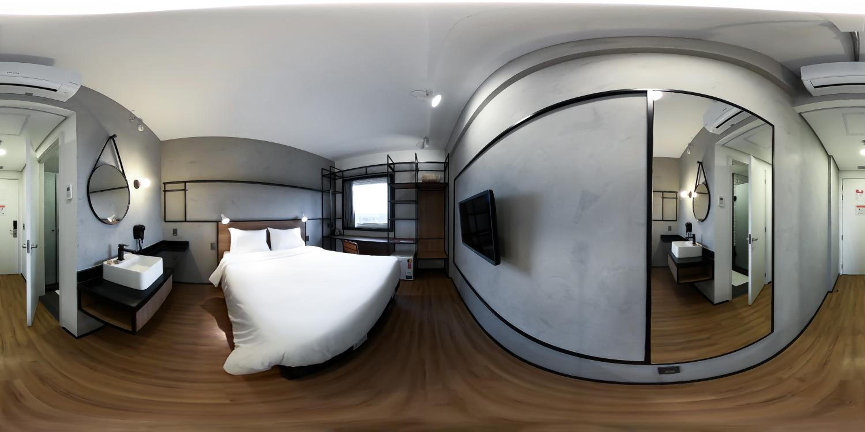 Standard Double Room - Photo 12
