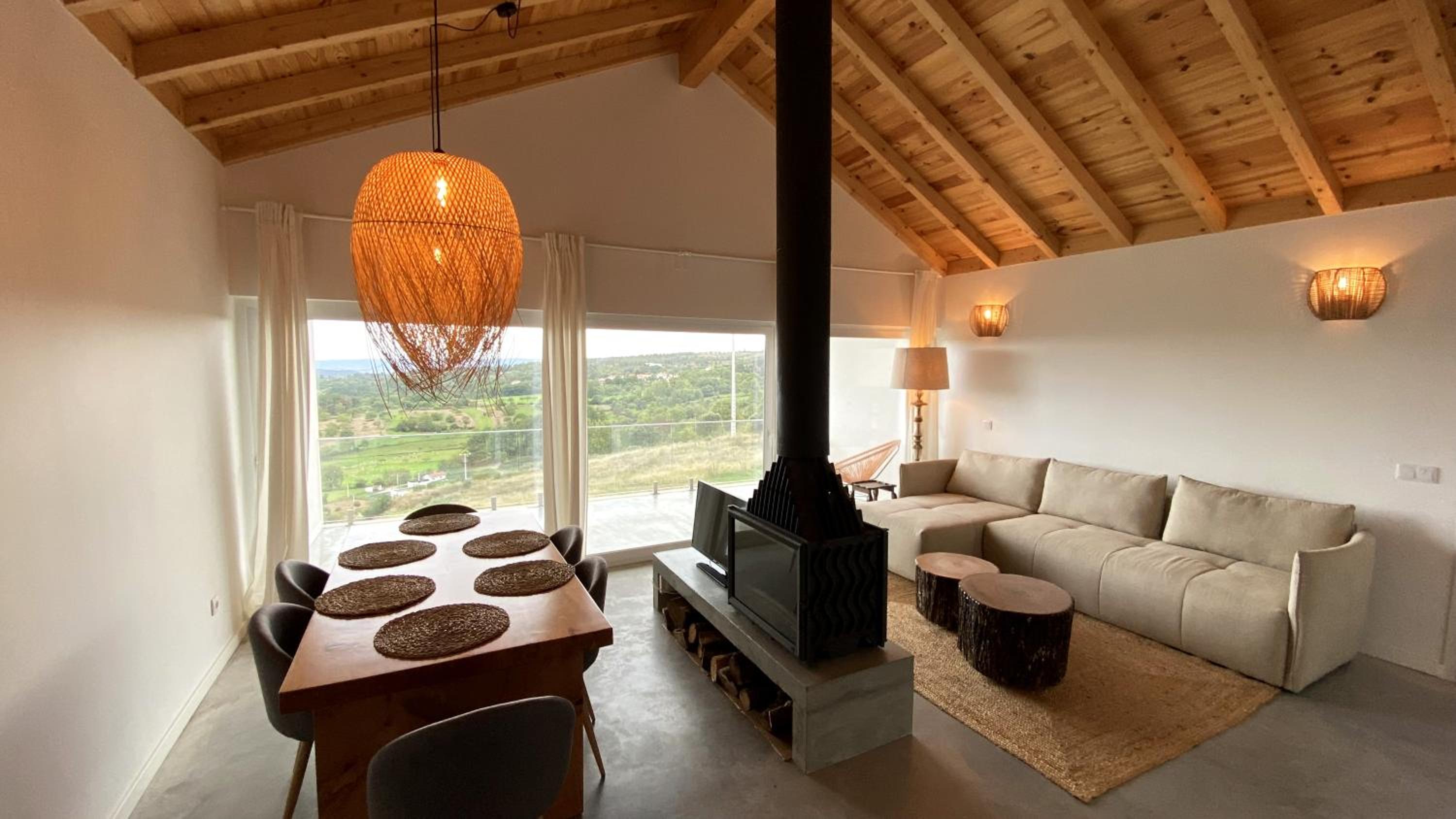 Three-Bedroom House photo 2