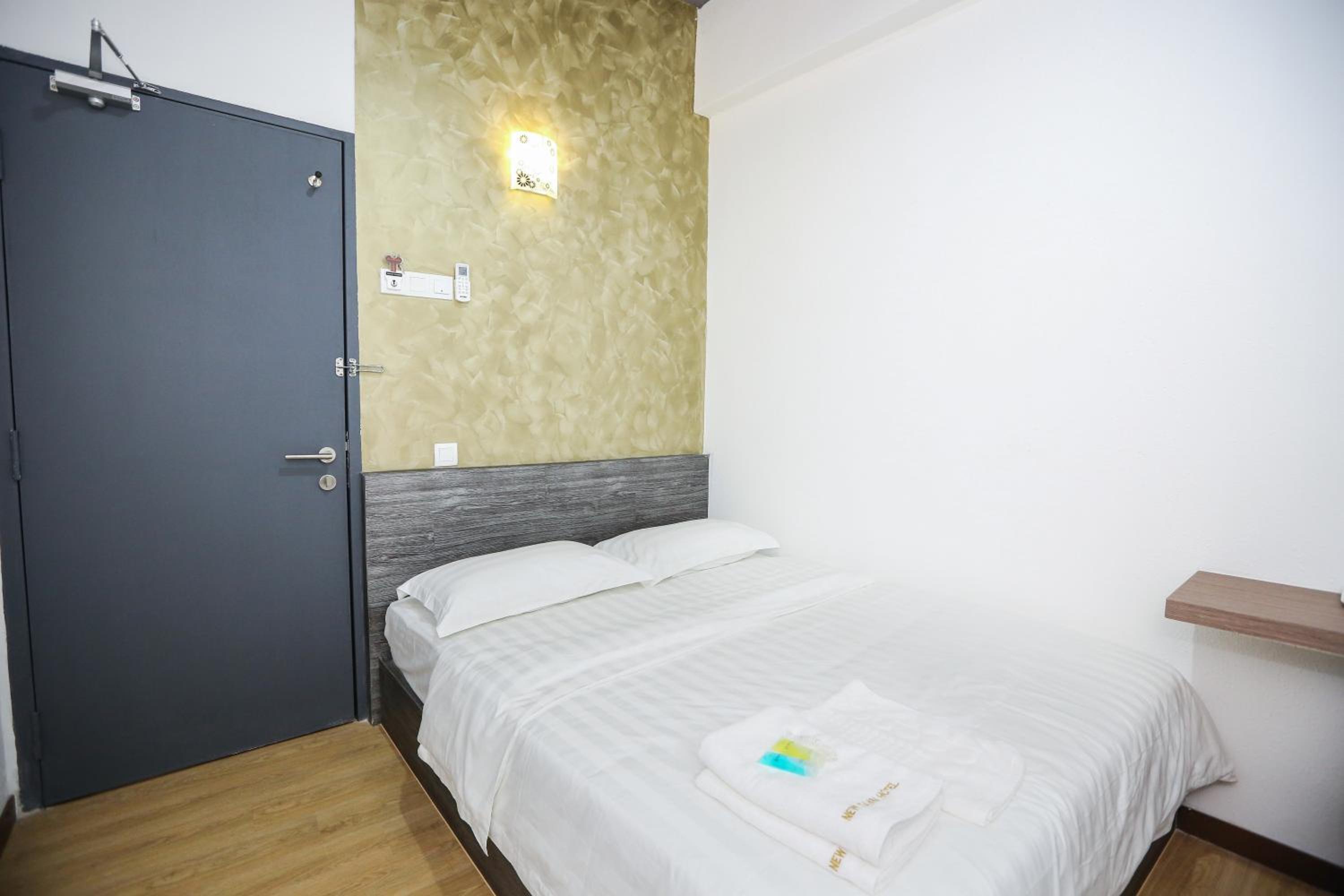 Standard Queen Room - Photo 1