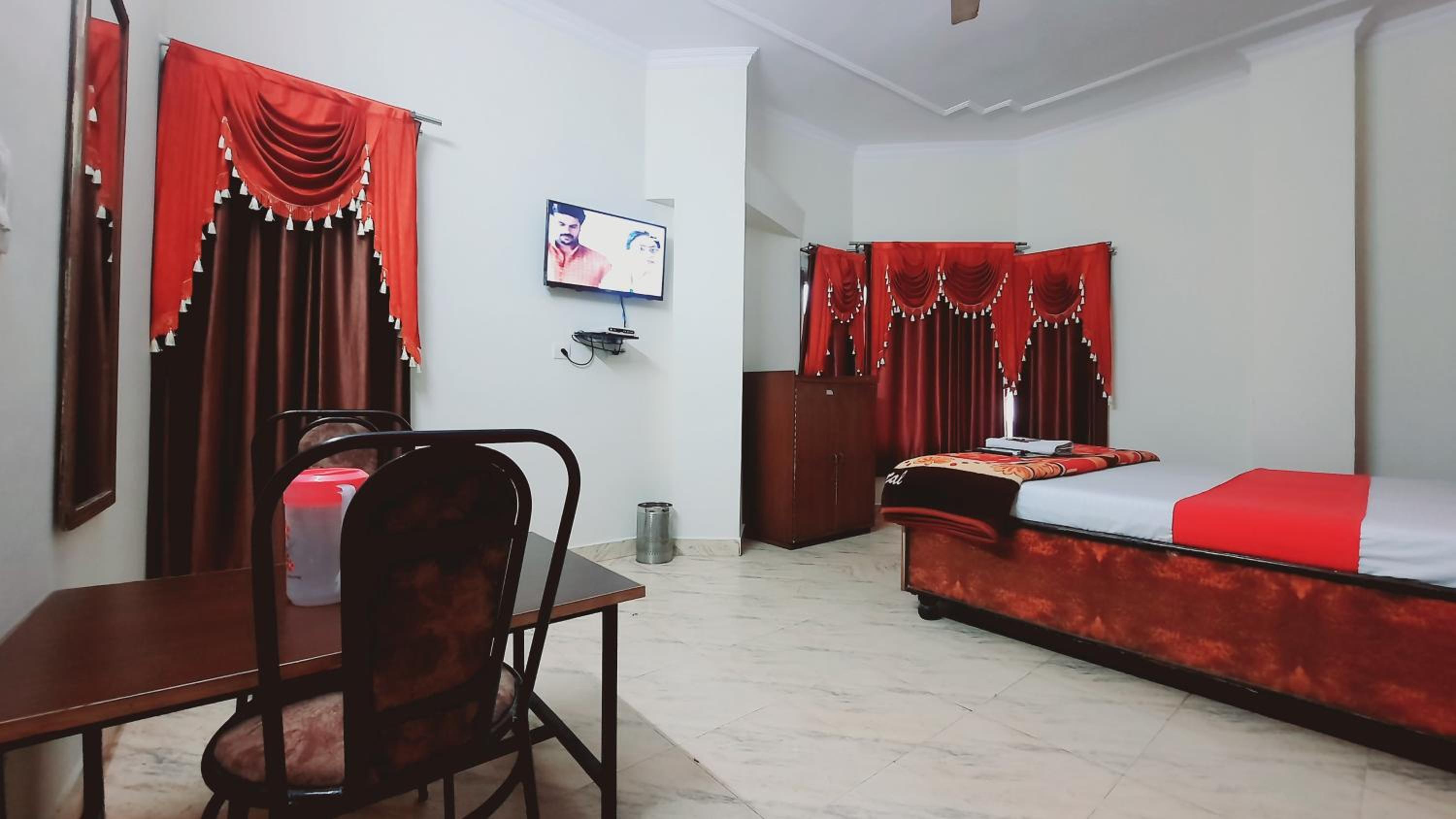 Budget Double Room photo 1