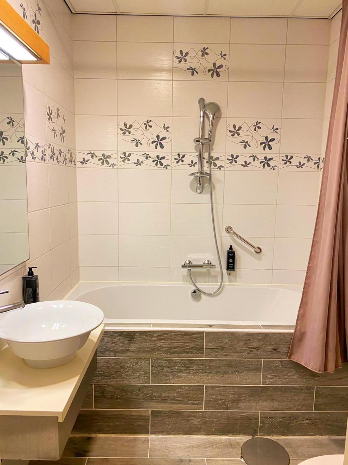 Deluxe Double Room - Photo 4
