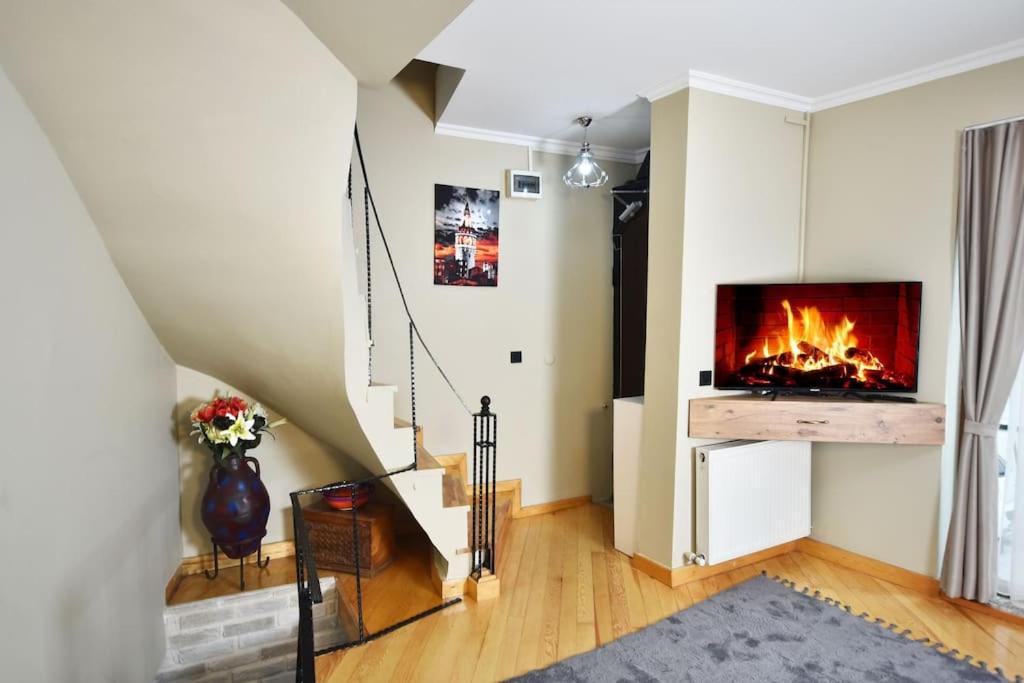 Villa photo 1