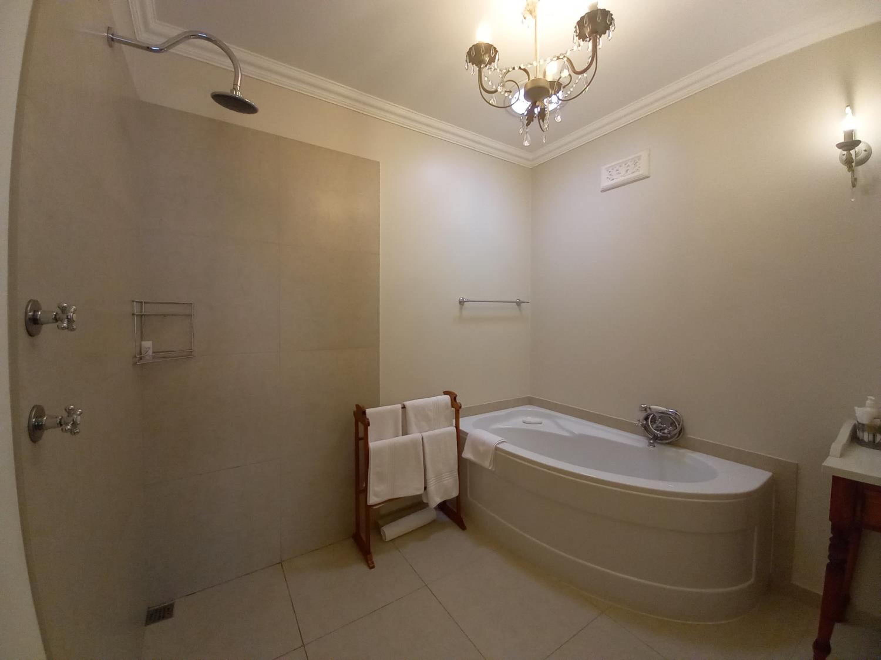 Family Suite - Photo 7