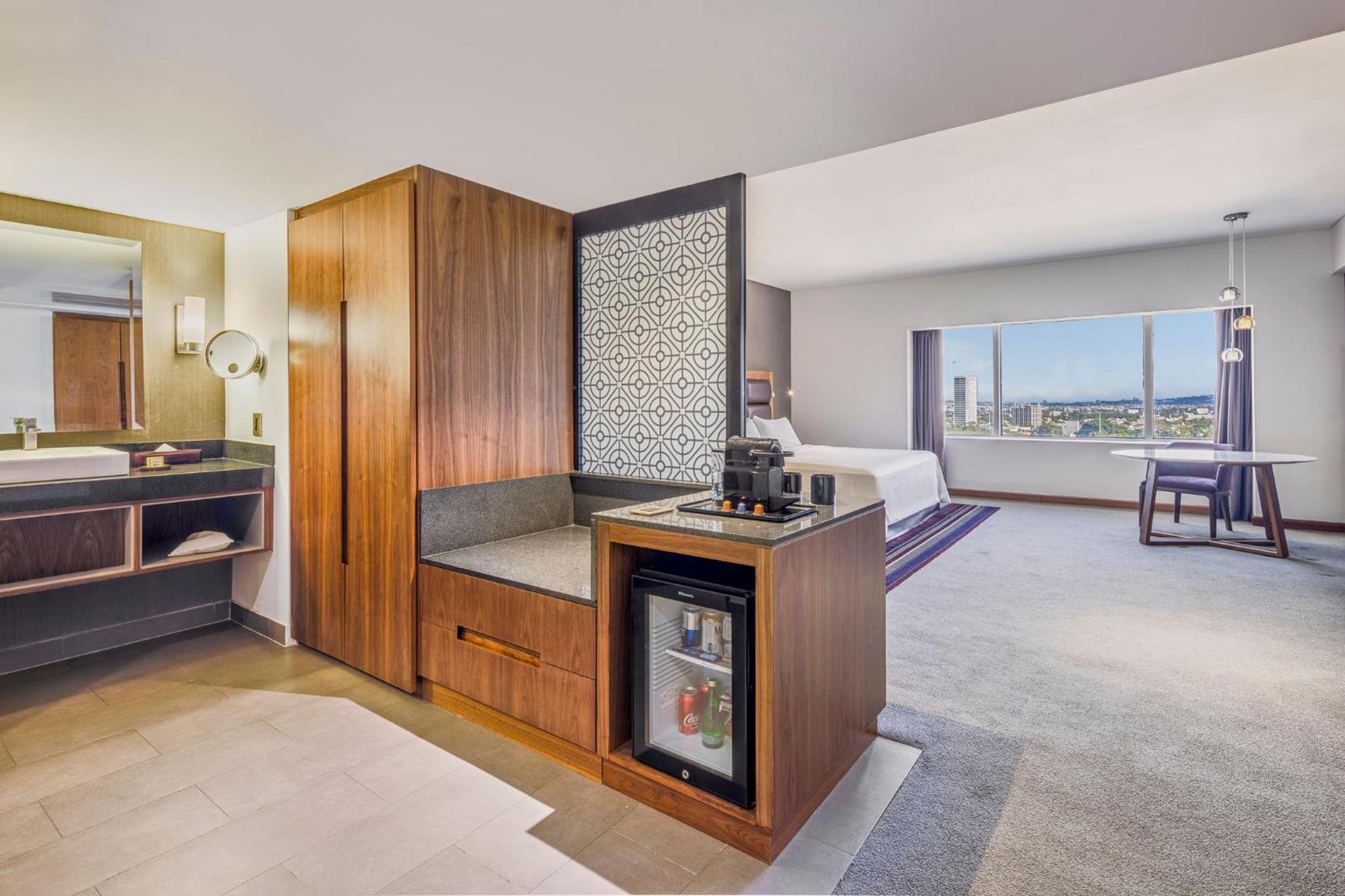 King Junior Suite - Photo 5