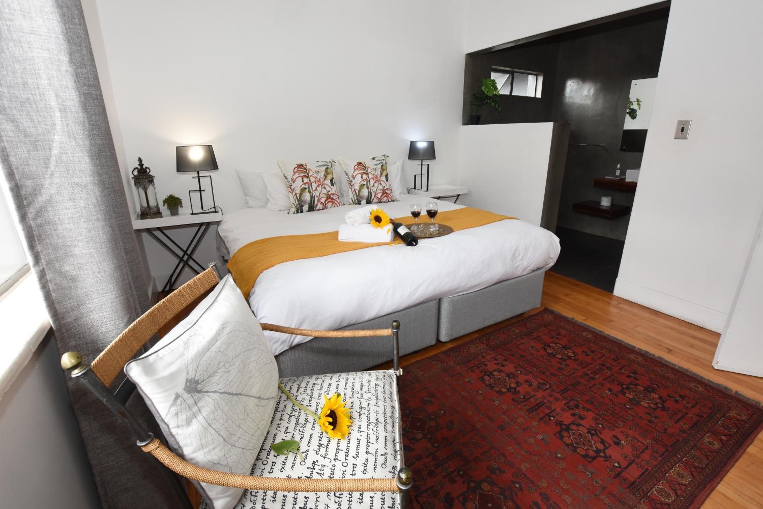 Twin Room - Photo 7
