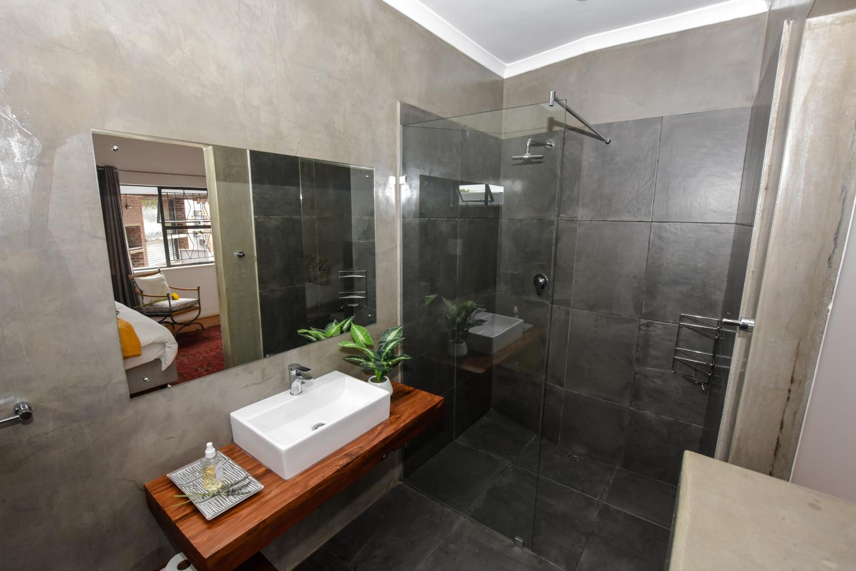 Twin Room - Photo 3
