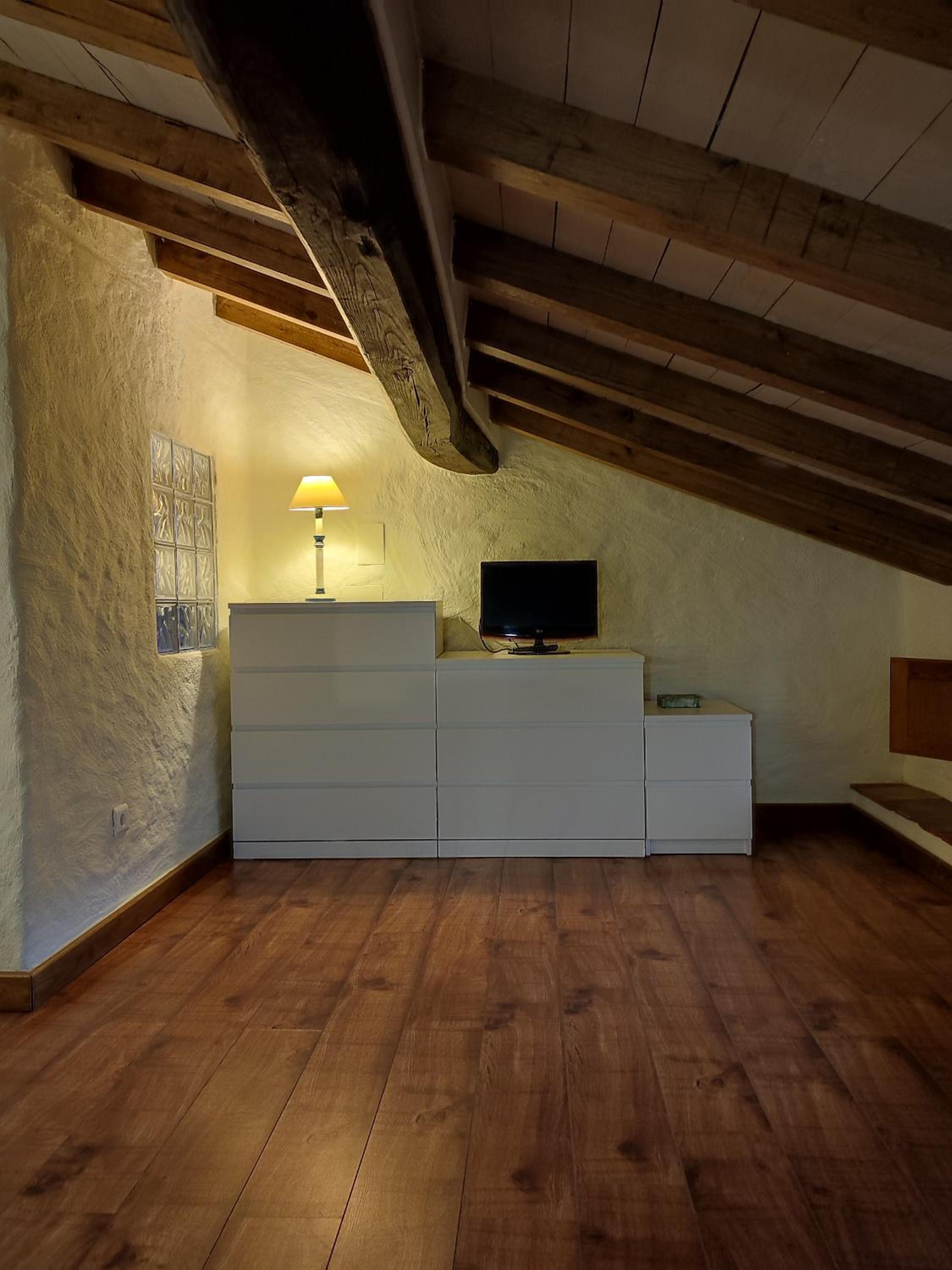One-Bedroom House photo 2