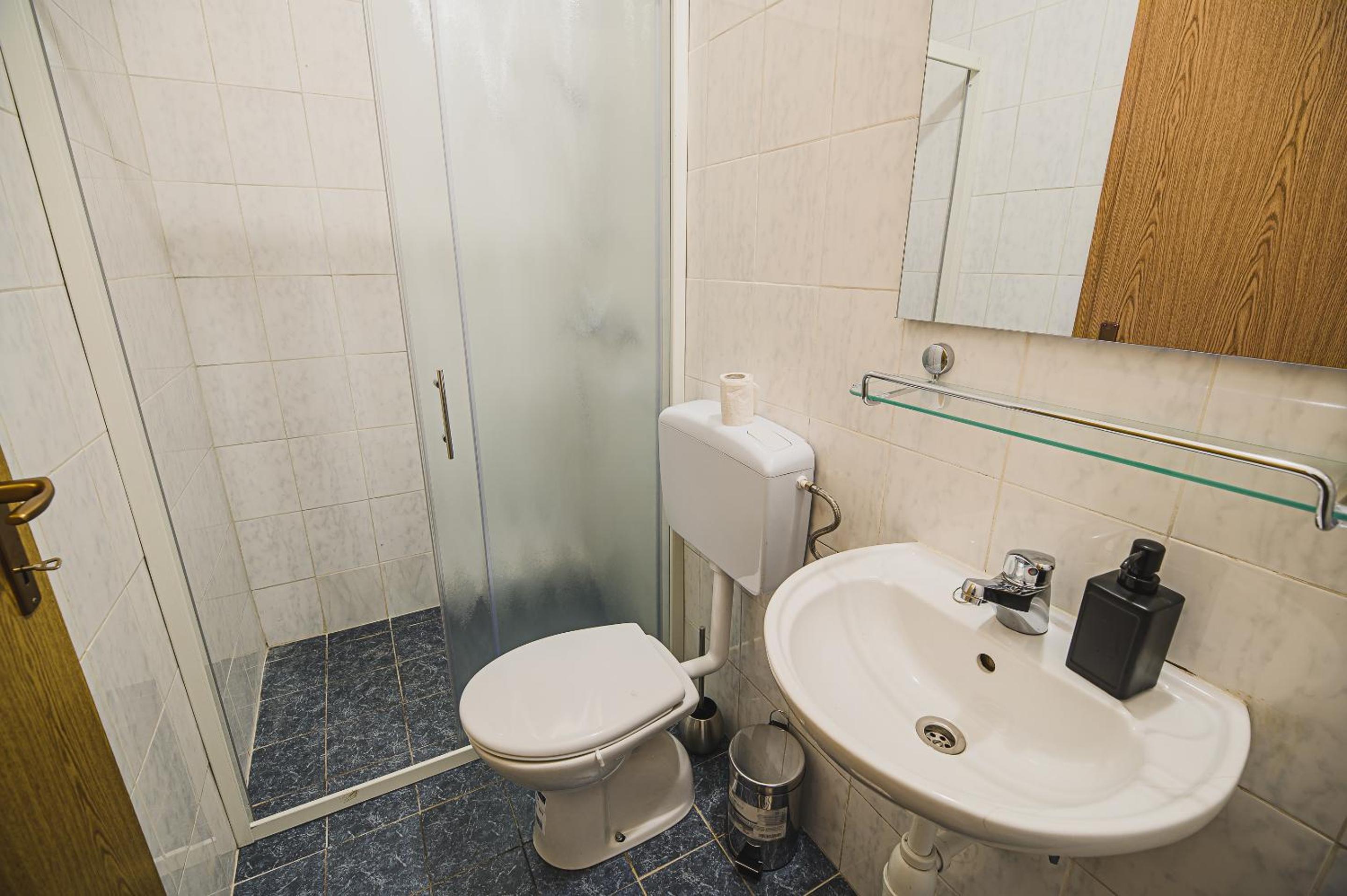 Studio Apartment photo 3