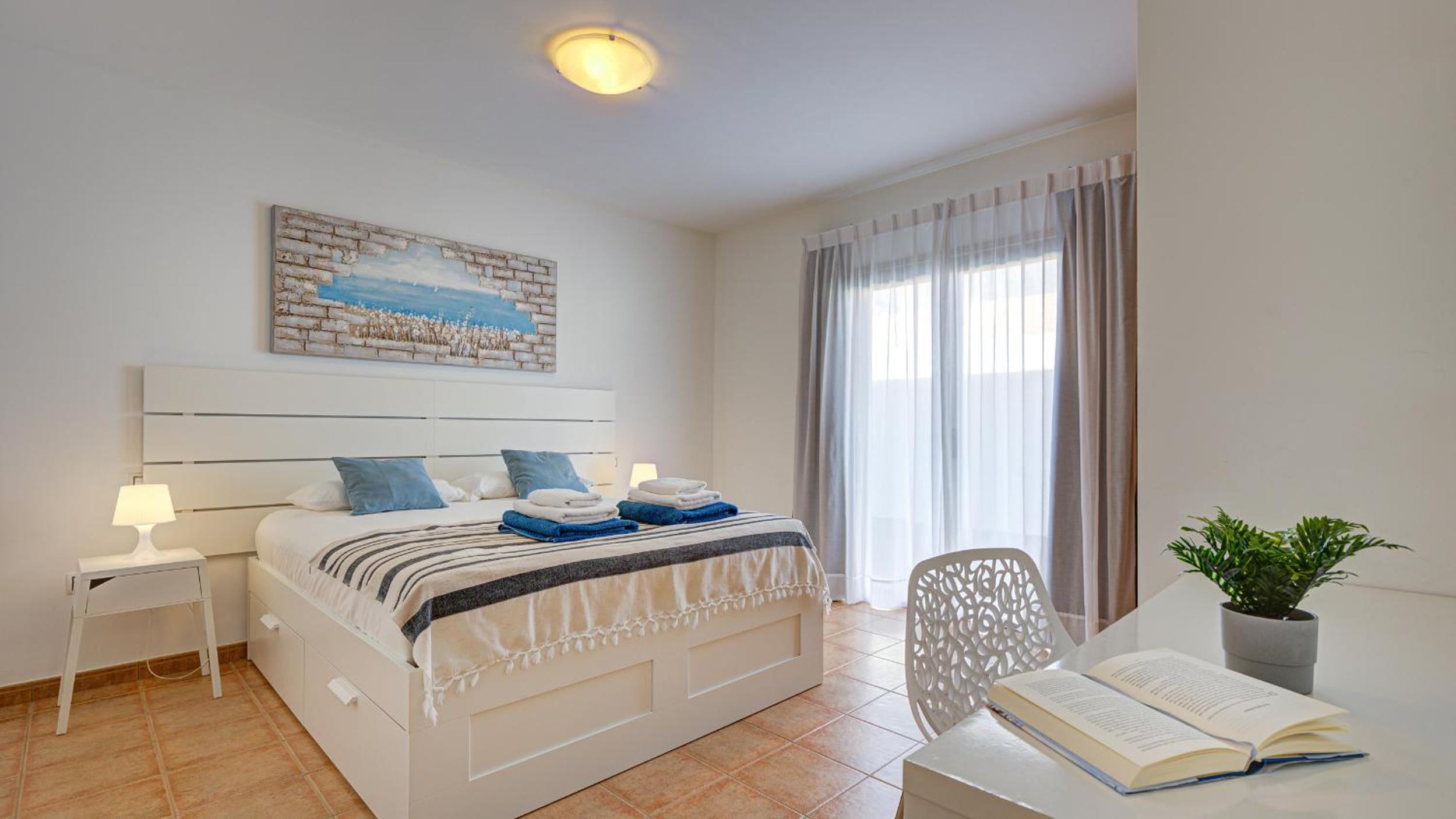Three-Bedroom Villa photo 2