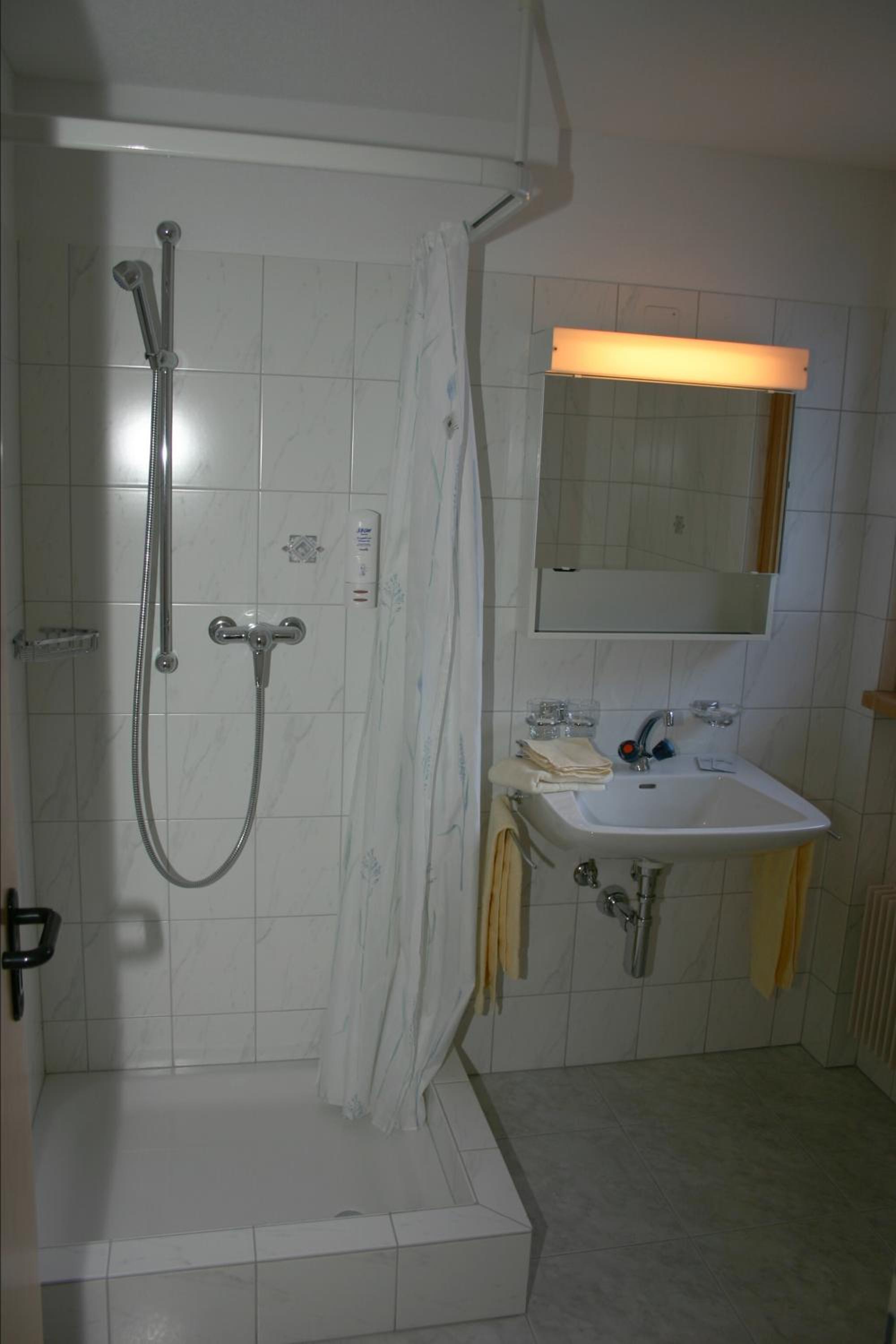 Double Room With Private Bathroom photo 1