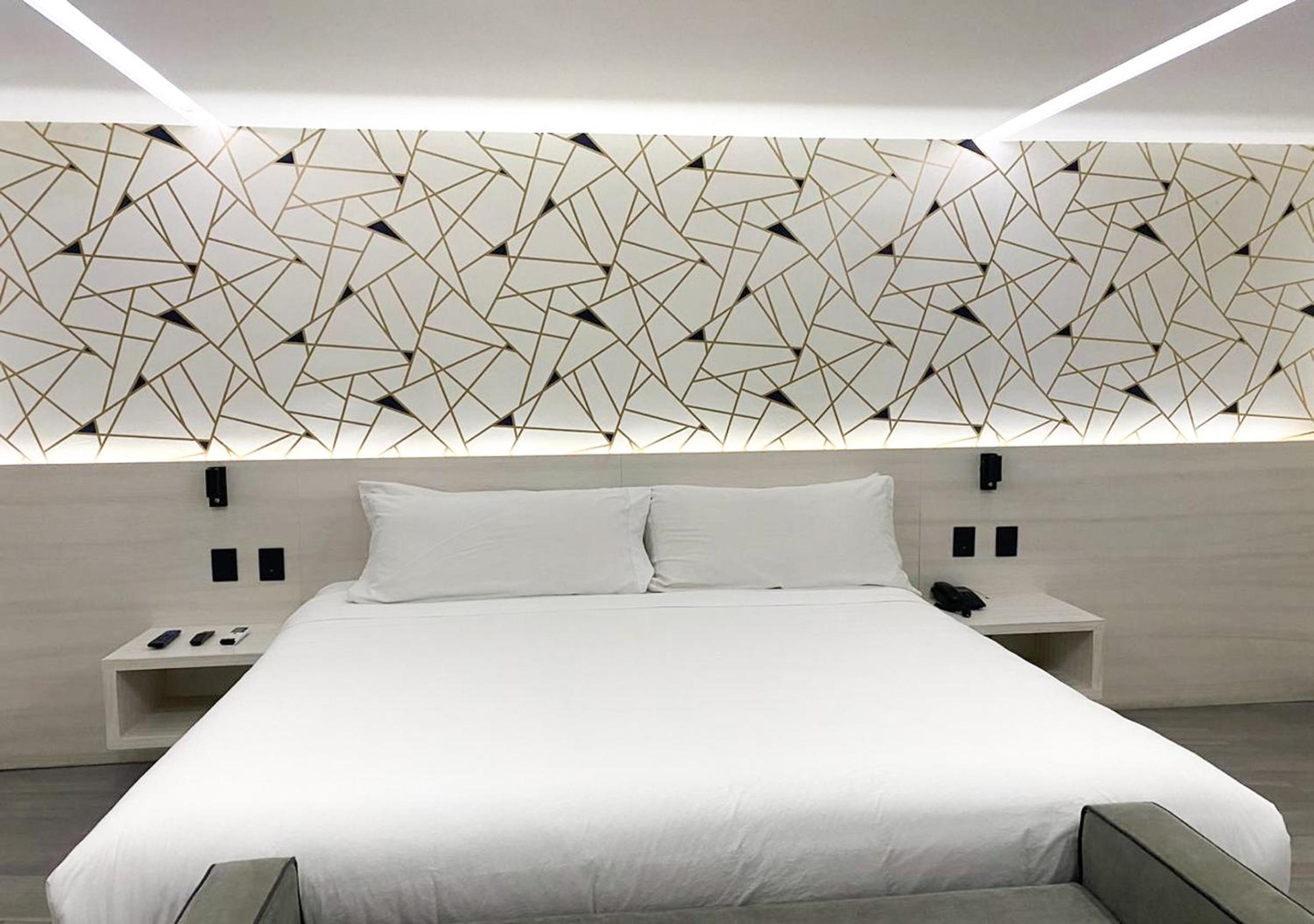 King Studio with Sofa Bed