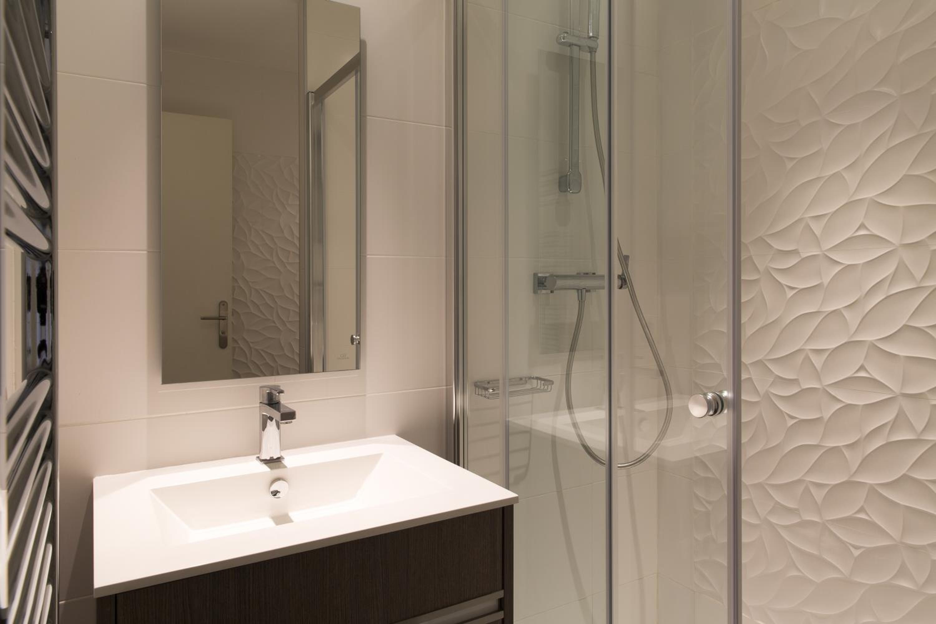 Superior One-Bedroom Apartment with Terrace
