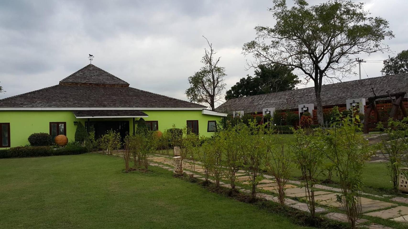 Four-Bedroom House - Photo 11