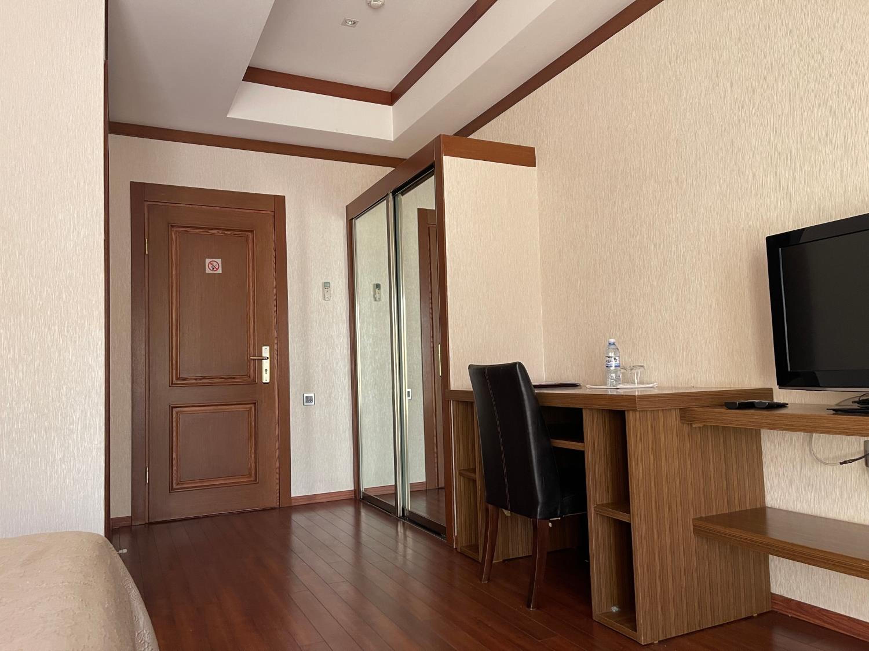 Double Room with Terrace photo 2