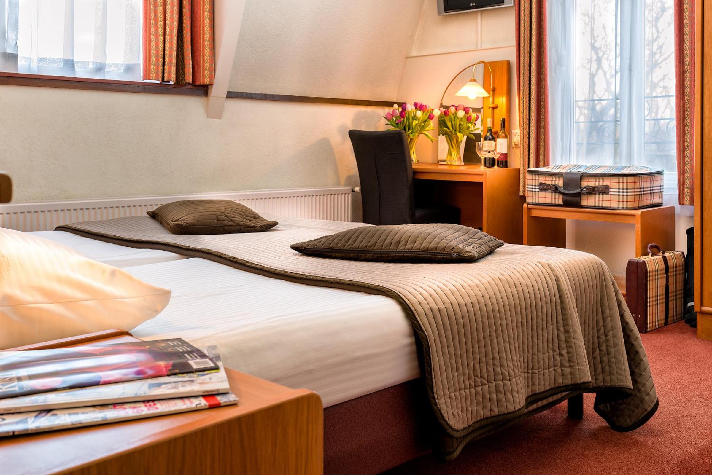Double or Twin Room photo 1