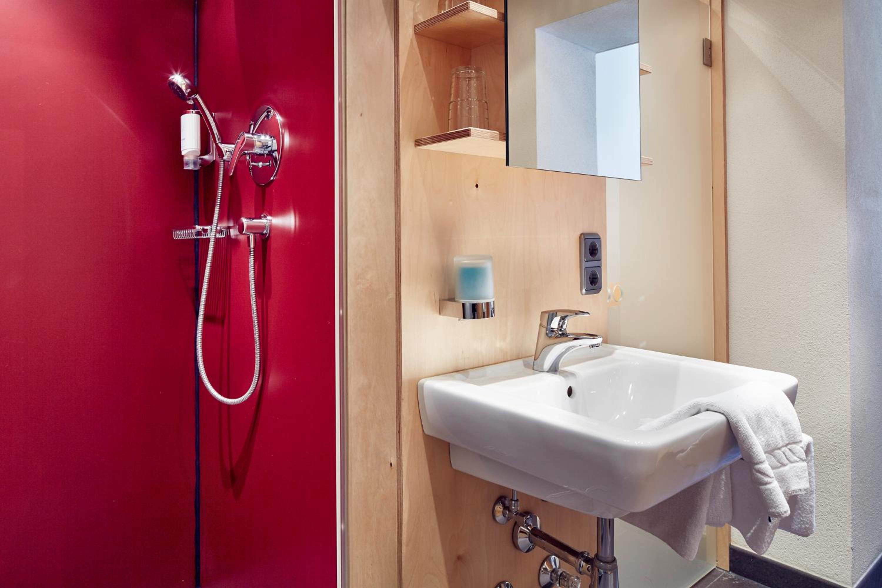 Double Room with Shower photo 3