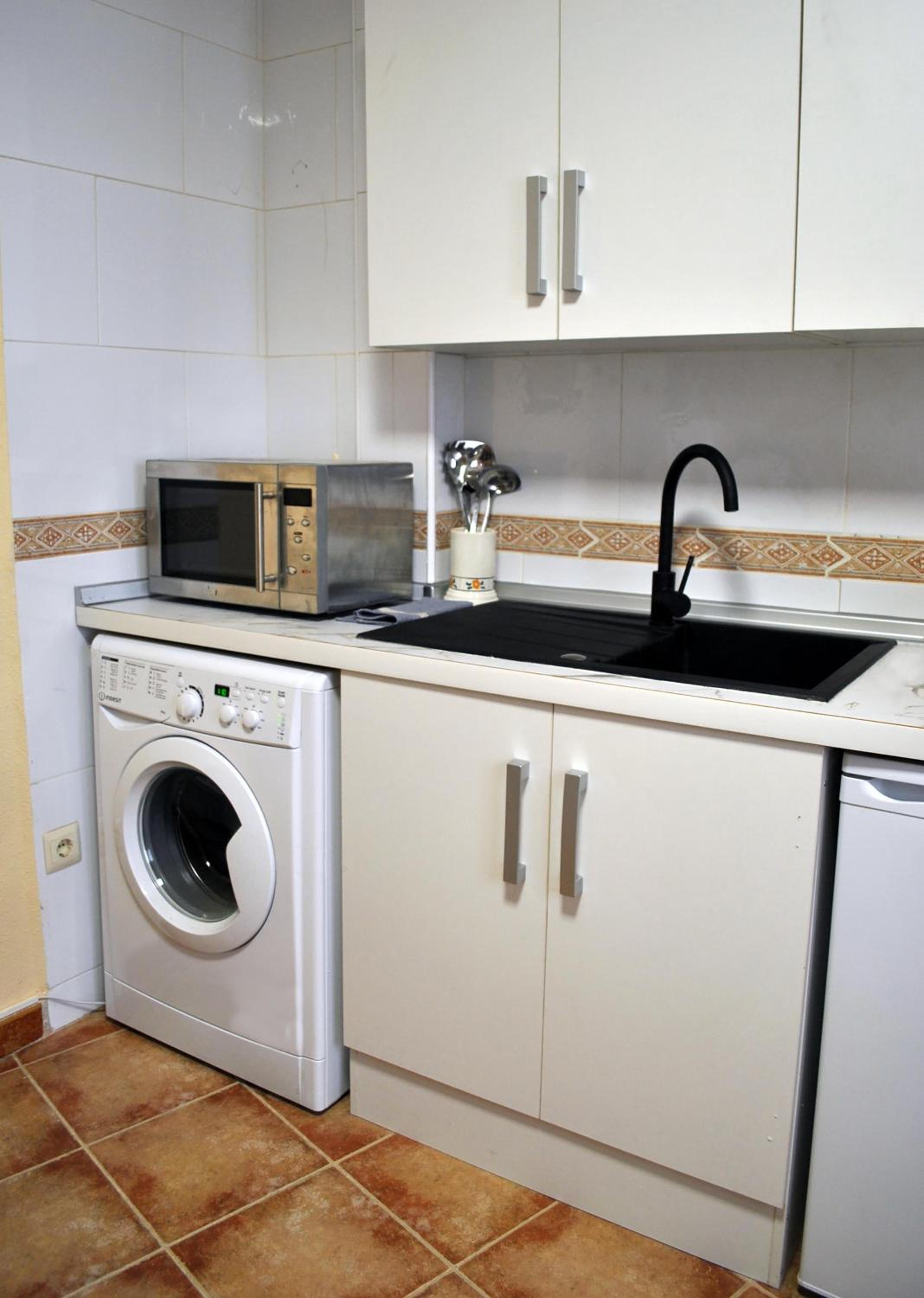 Two-Bedroom Apartment - Photo 4