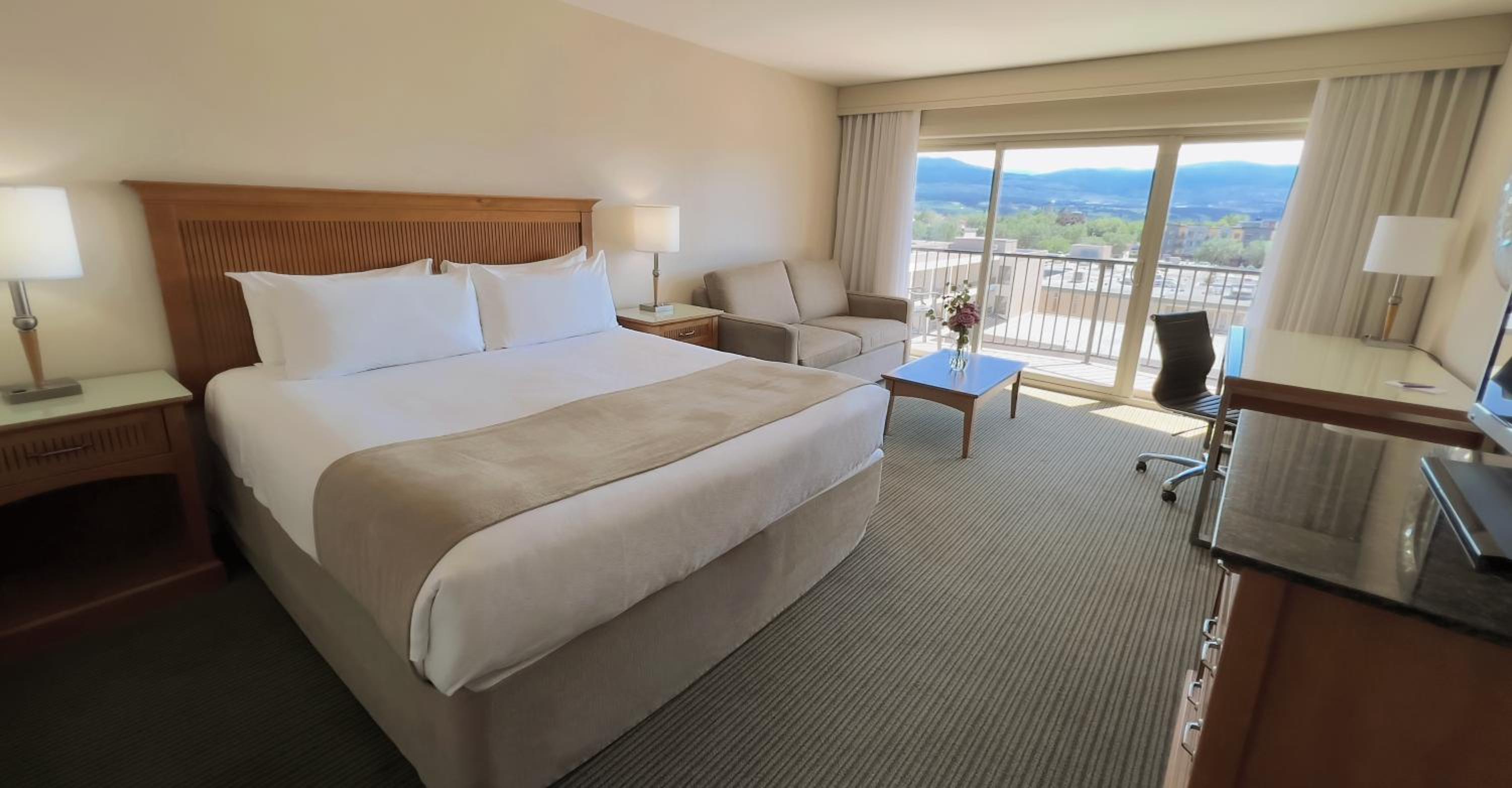 Coast Premium Room, One King Bed - Photo 1