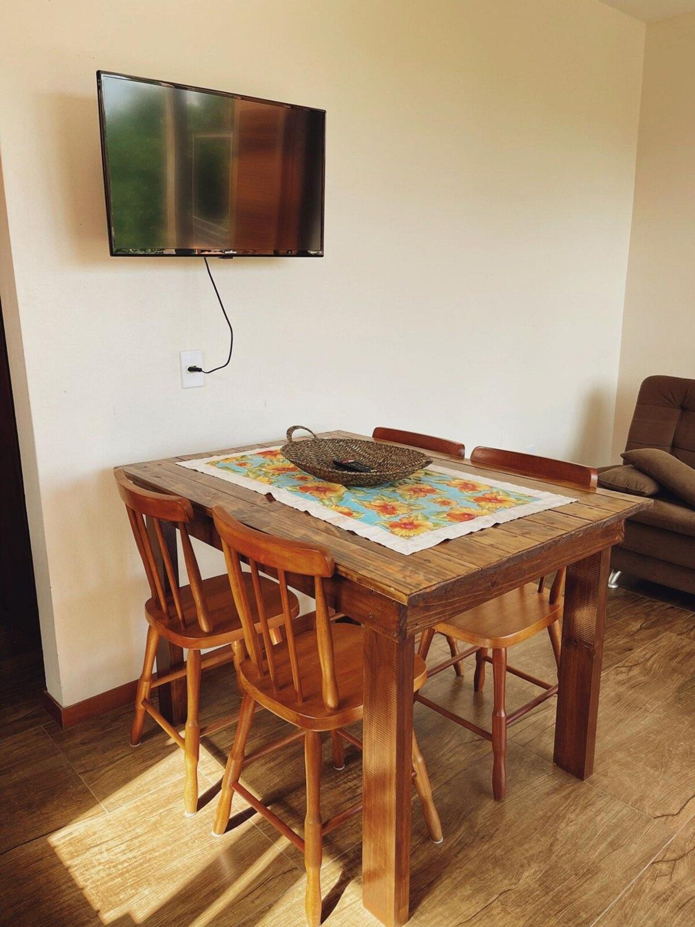 Apartment with Lake View photo 2