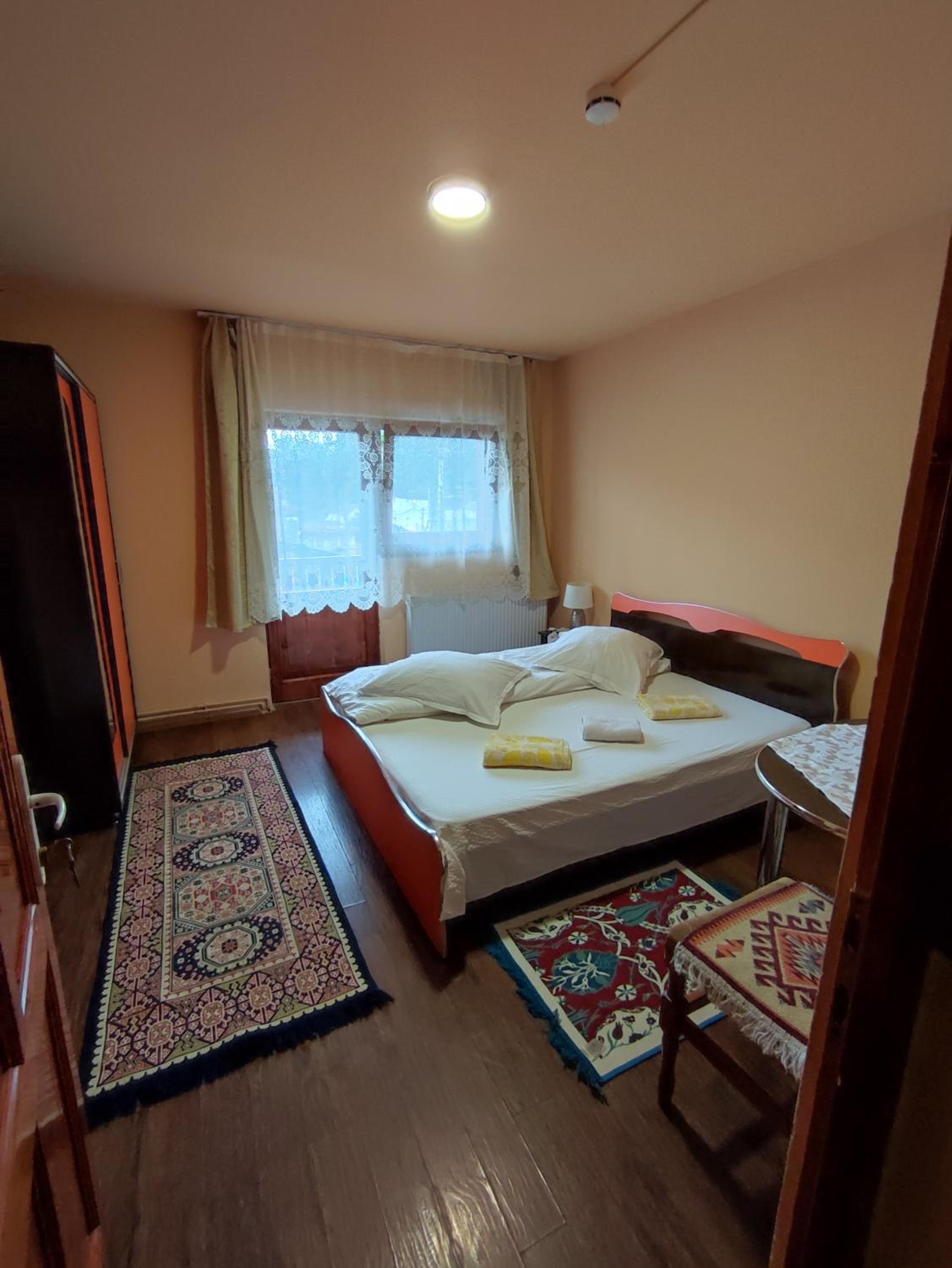 Double Room with Private Bathroom photo 2