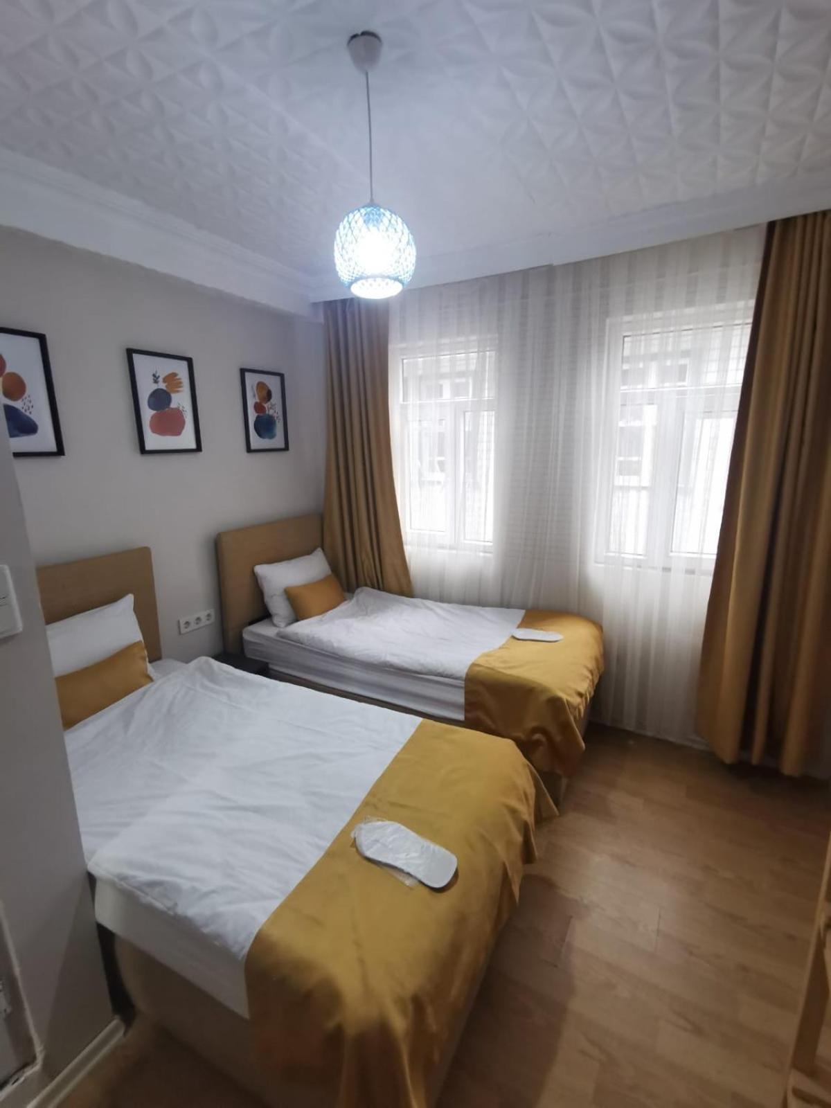 Budget Twin Room photo 3