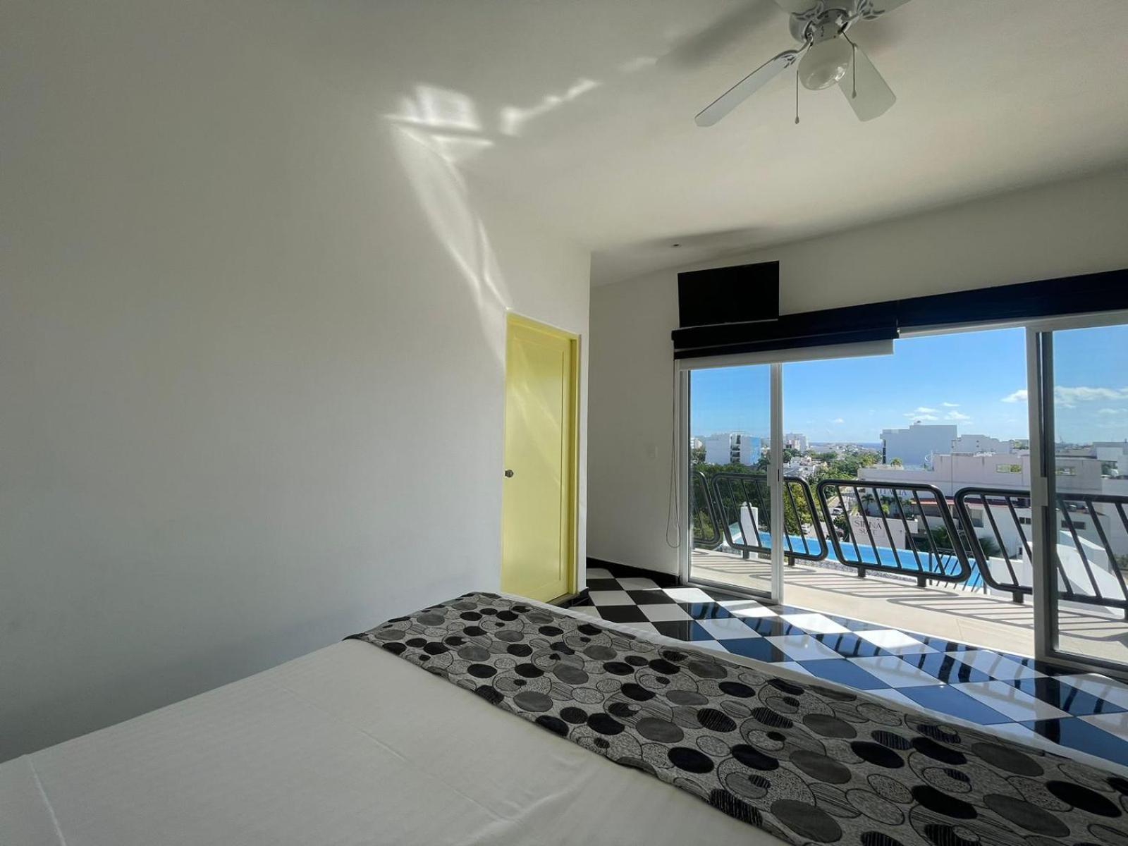 King Suite with Sea View