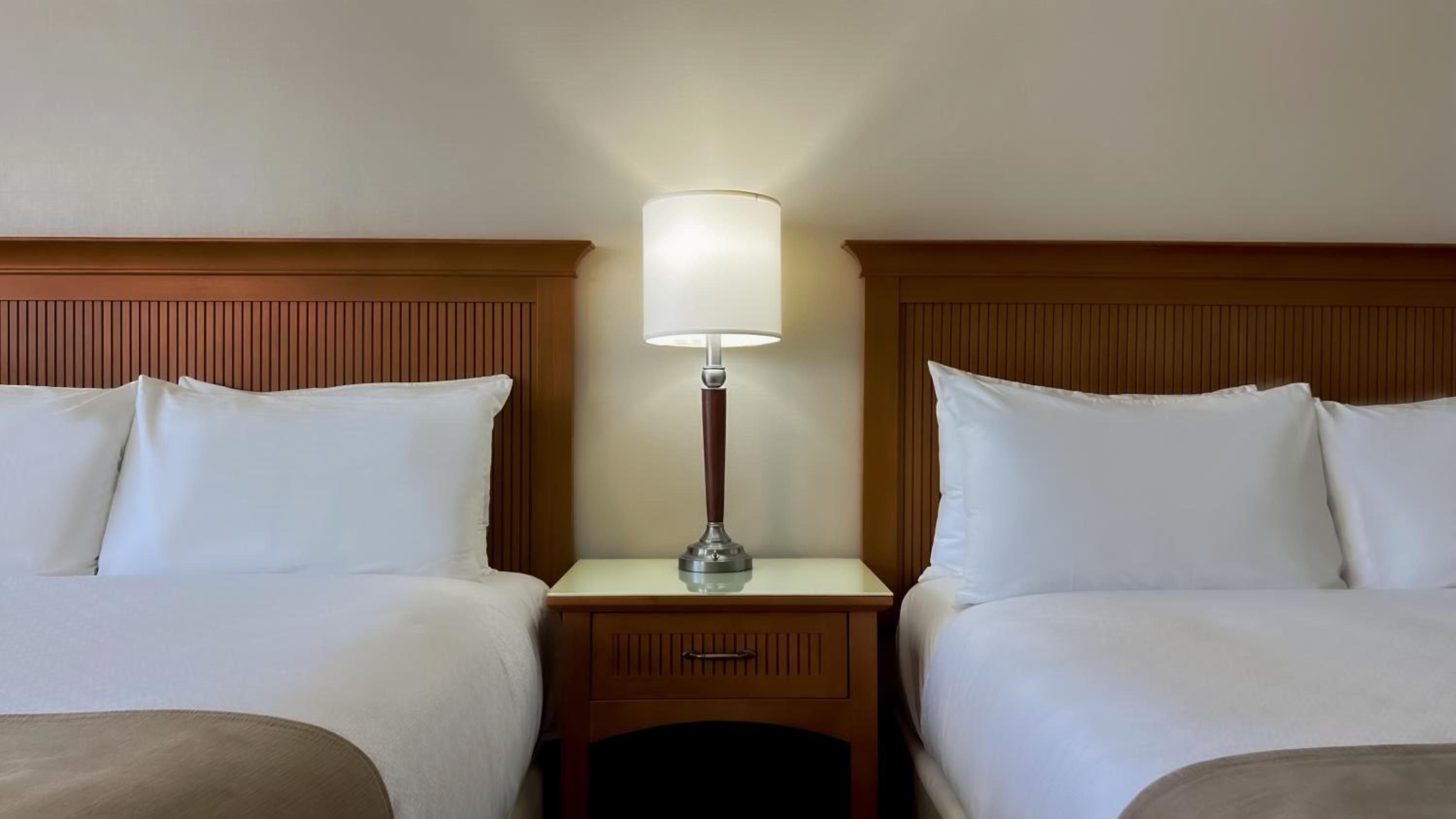 Coast Premium Room, Two Queen Beds - Photo 3