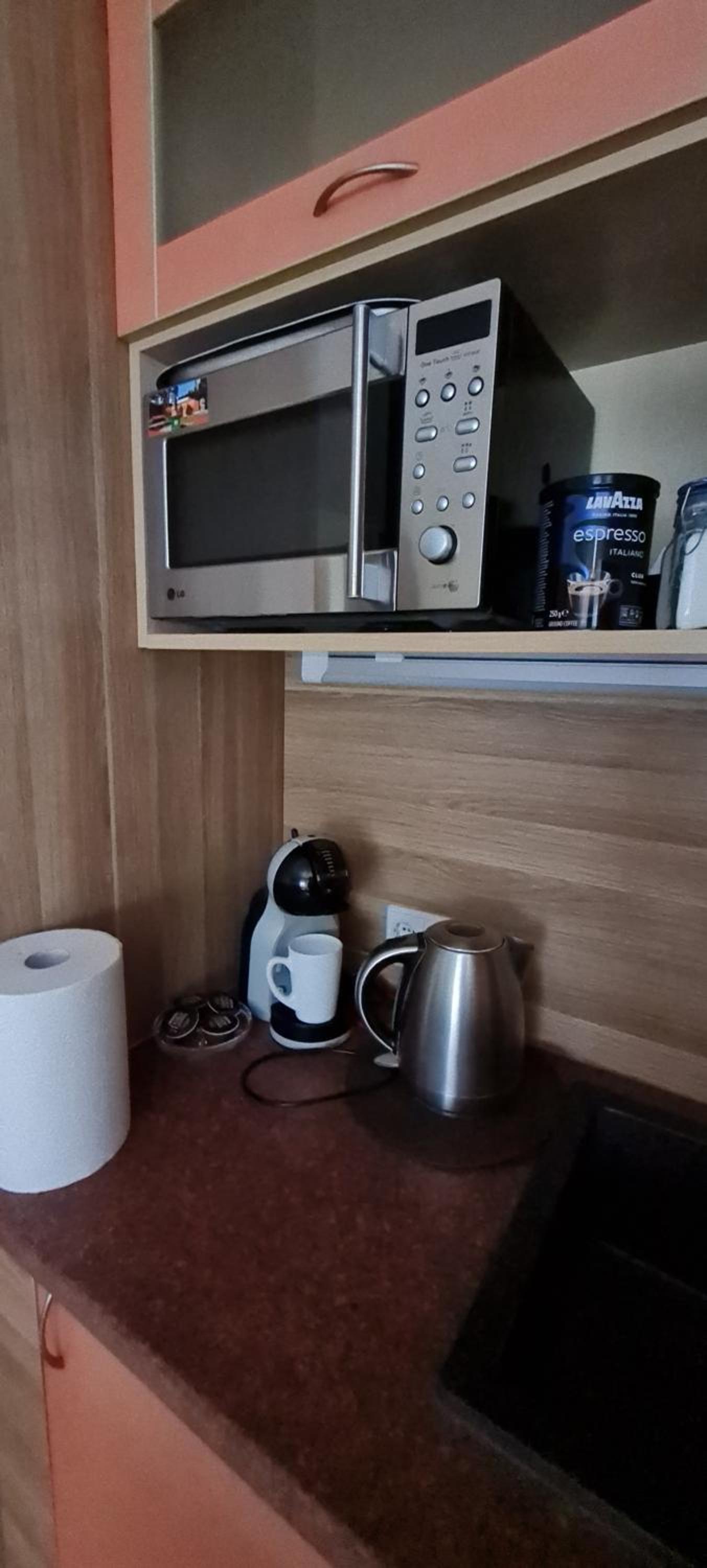 One-Bedroom Apartment - Photo 9