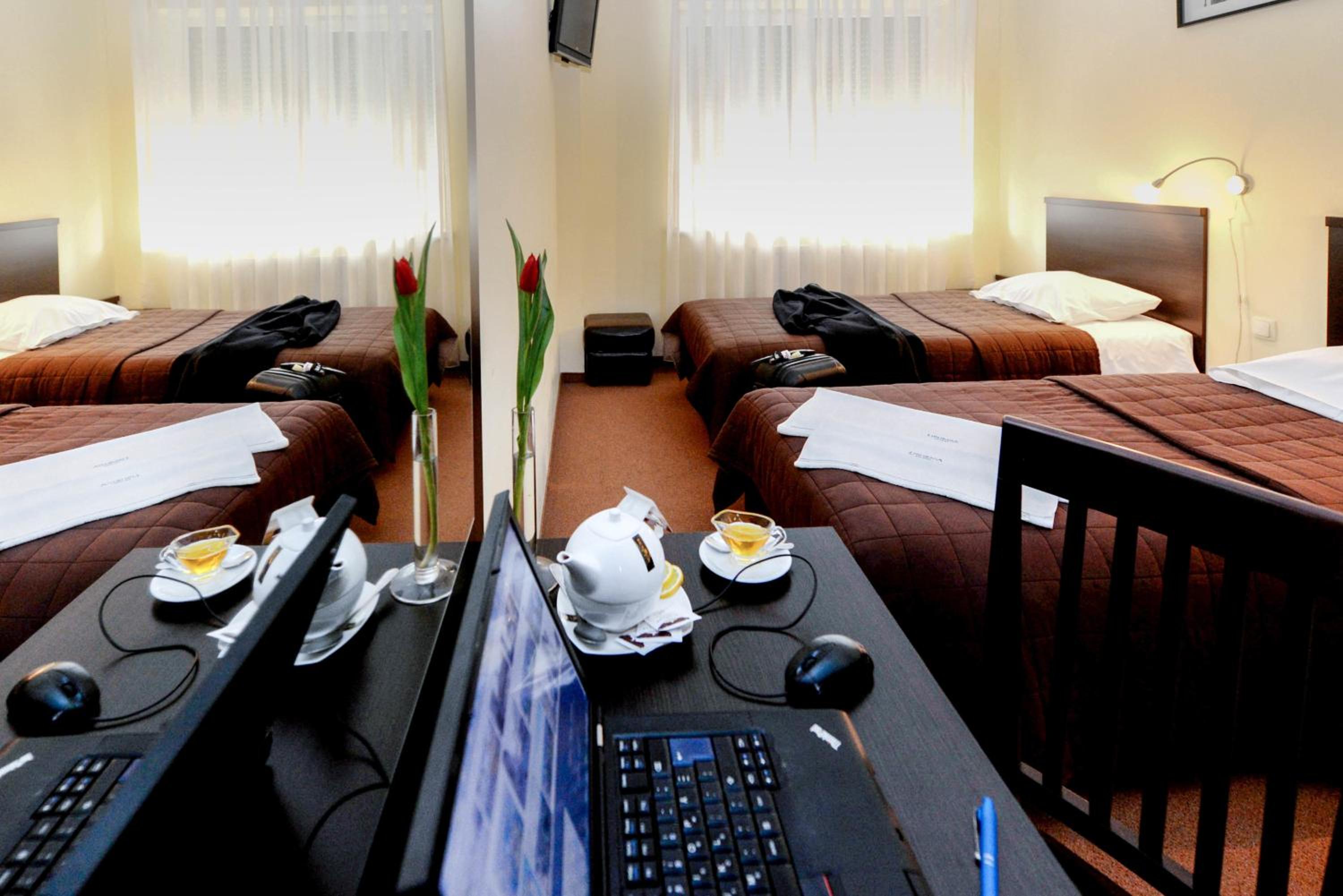 Apartment (4 Adults) photo 2