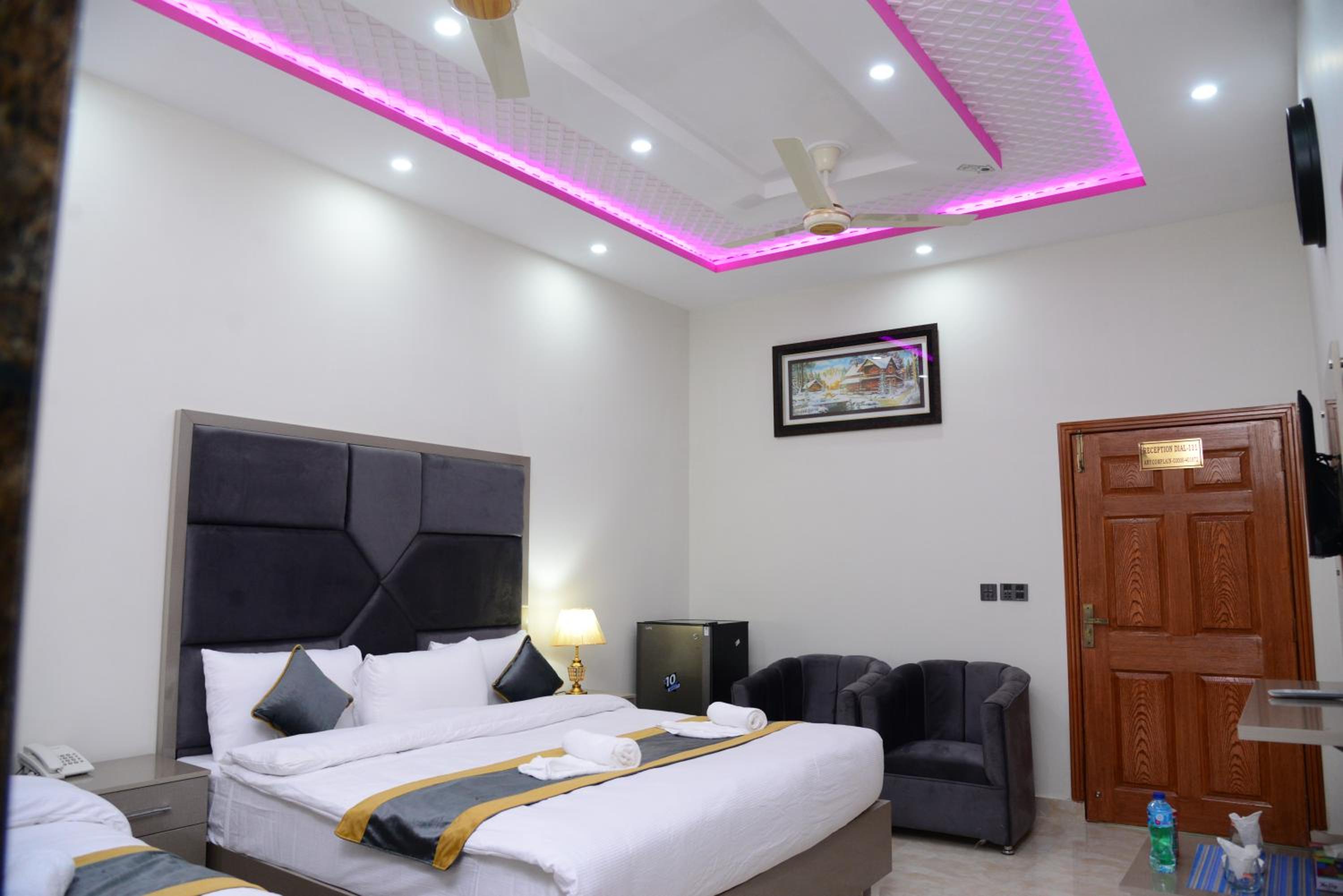 Deluxe Double Room photo 2