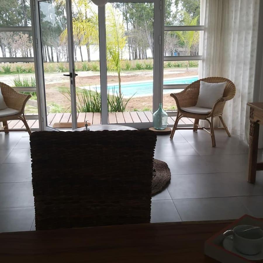 Queen Suite with Pool View photo 2