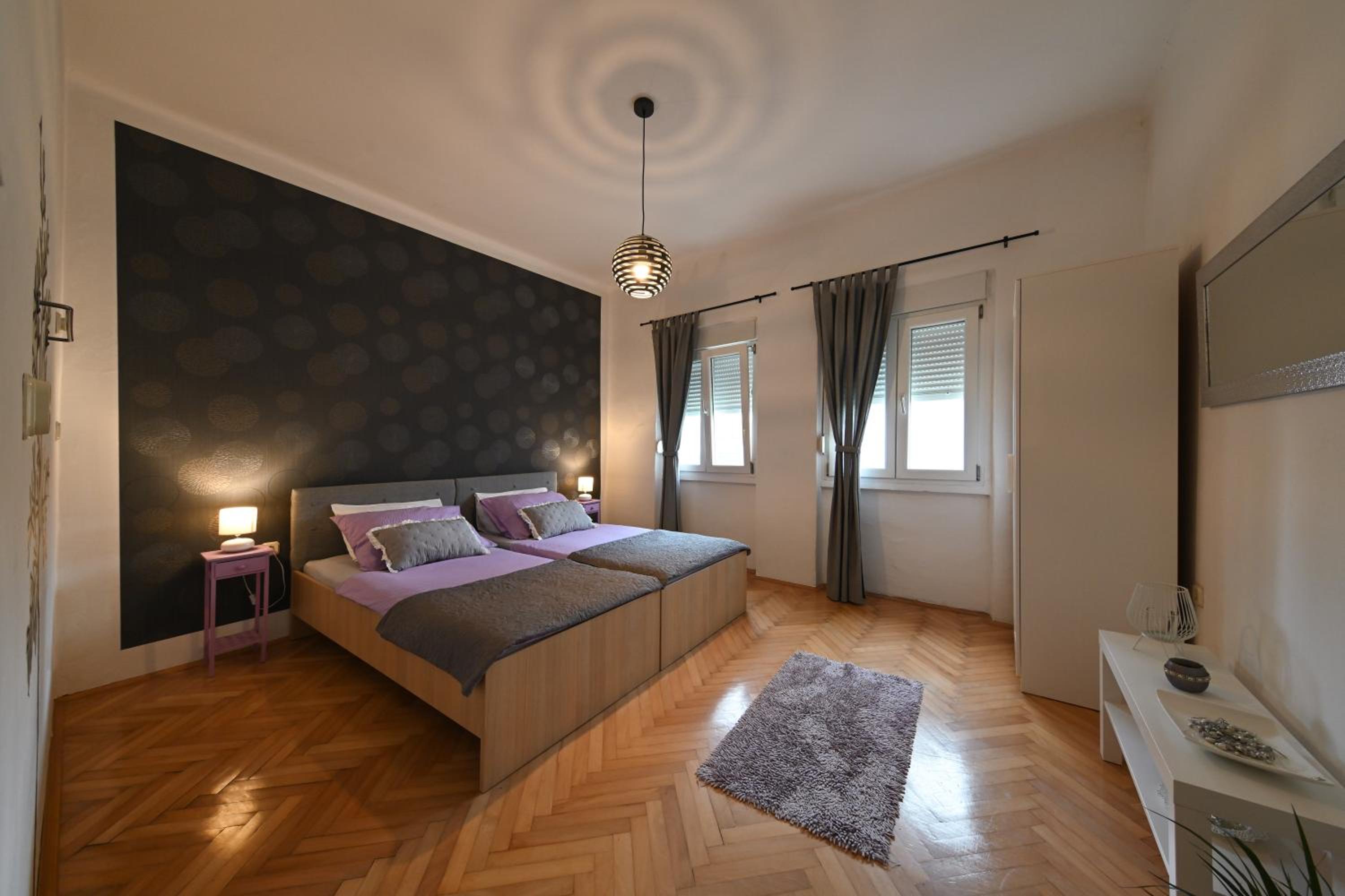 Apartment with Garden View