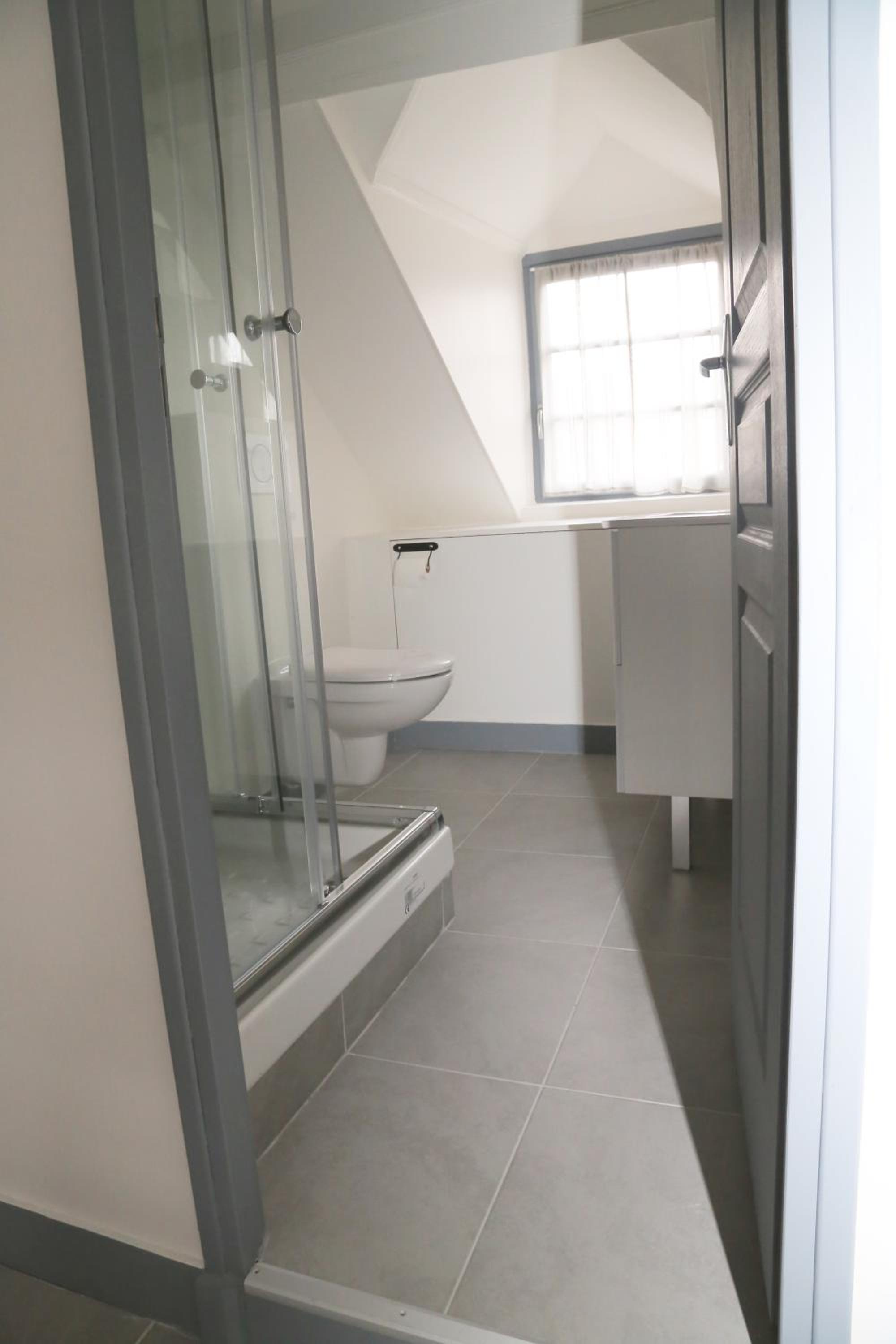 Two-Bedroom Apartment - Photo 2