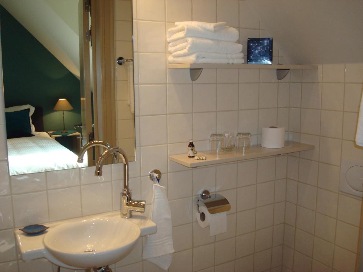 Deluxe Twin Room photo 3