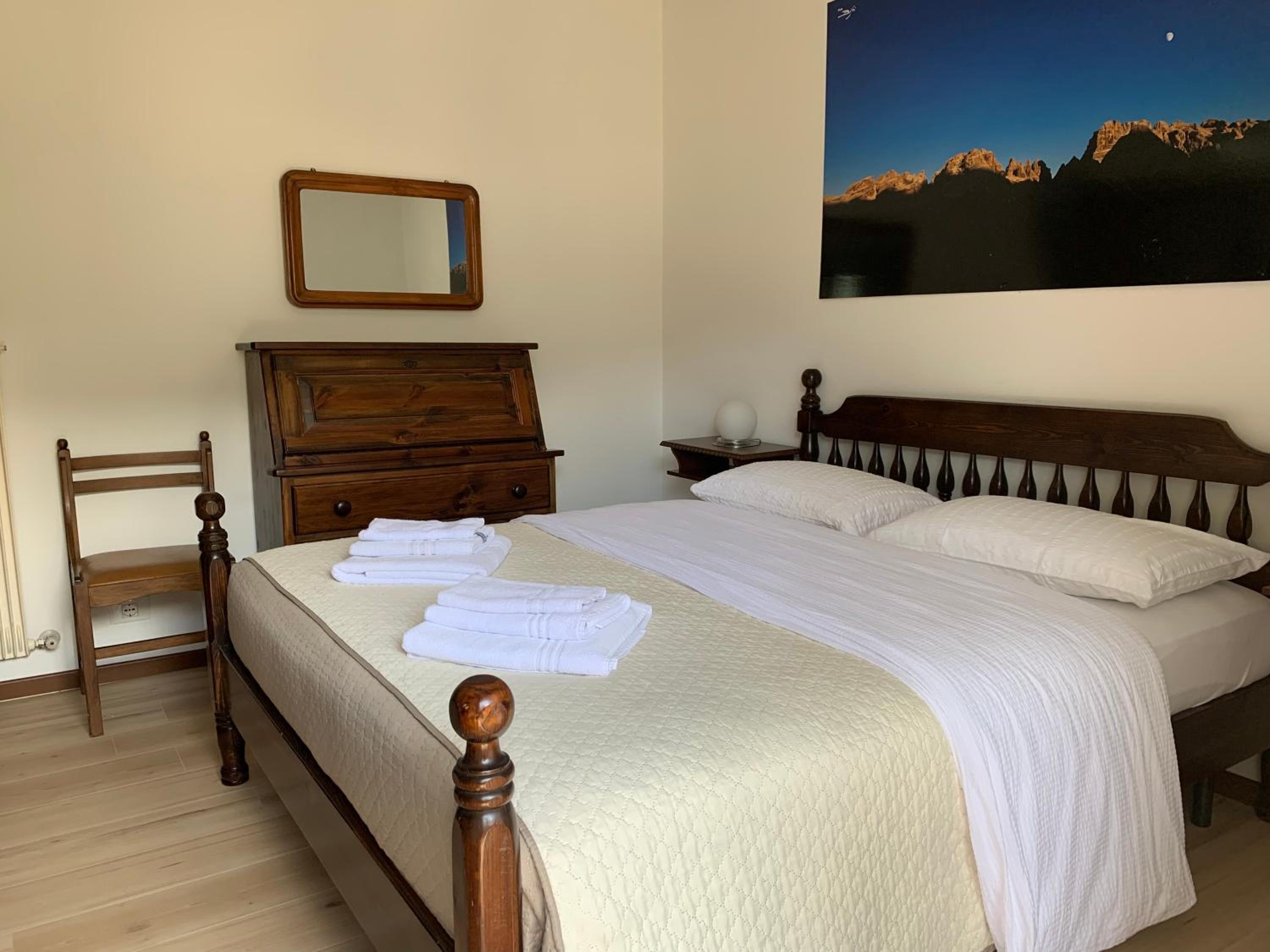 Apartment 4 photo 3