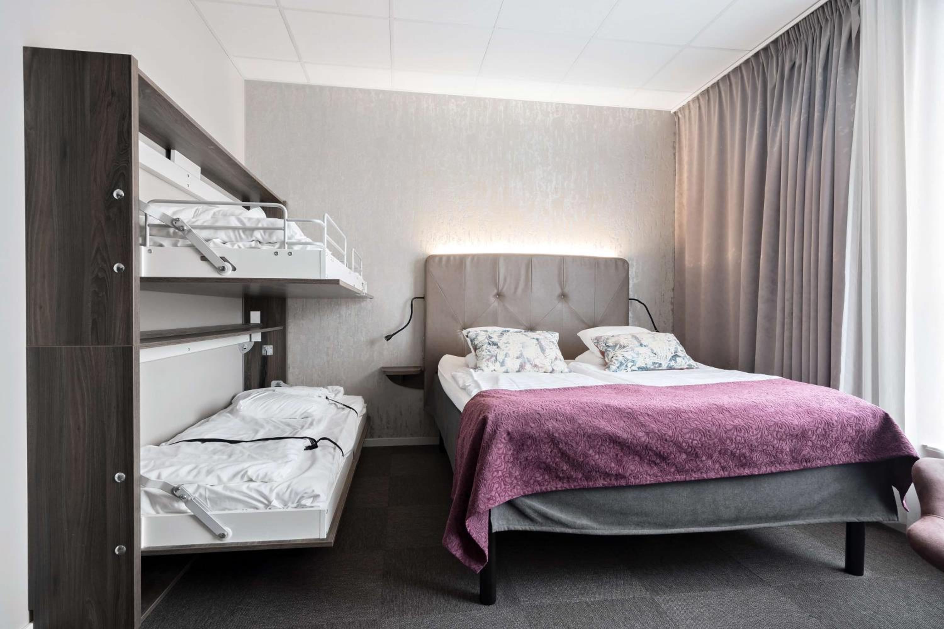 Double Room - Non-Smoking  photo 2