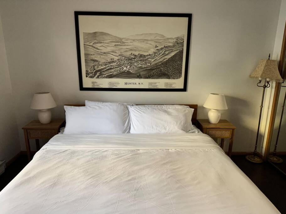One-Bedroom Apartment with Park View photo 2
