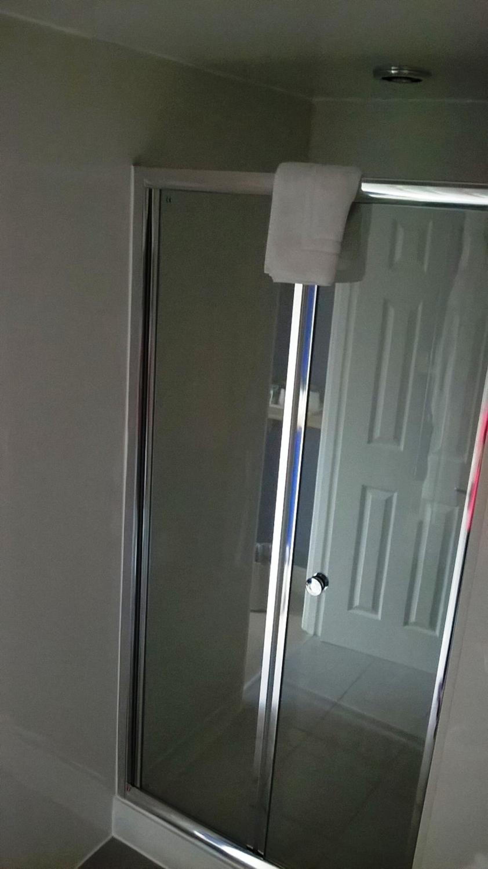 Super King or Twin Room photo 3